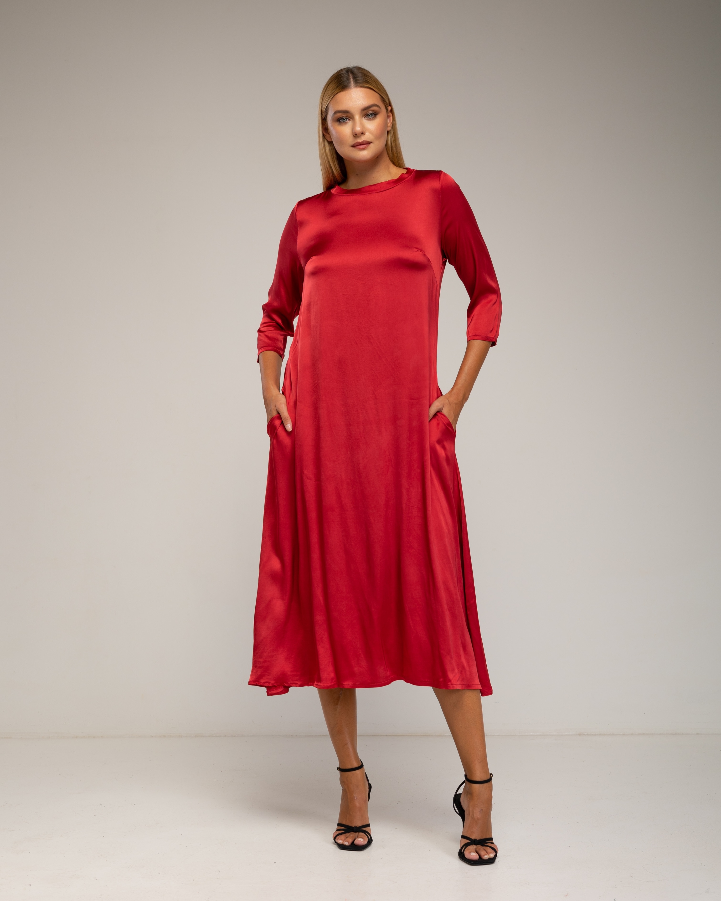 Tantra - Vestido oversize con seda y bolsillos.