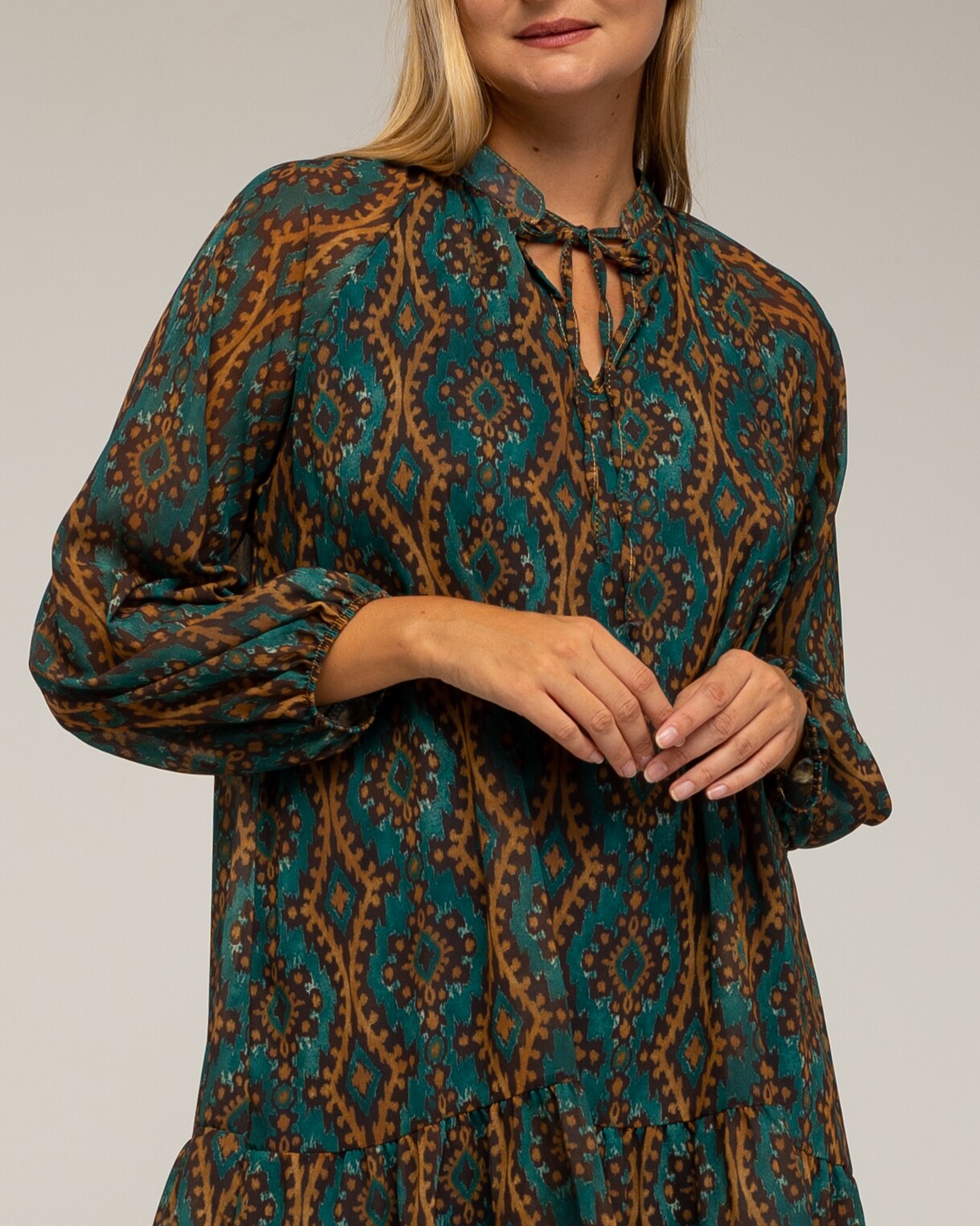 Vestido con estamampado geométrico con vuelo en el bajo - Tantra - Turquesa Turquesa-4