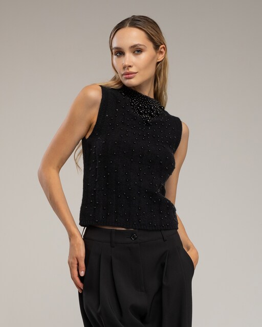 Imagen 0 de Top de mujer de punto  con tachuelas