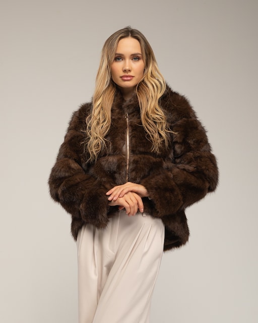 Imagen 0 de Chaqueta de mujer con capucha de pelo sintético