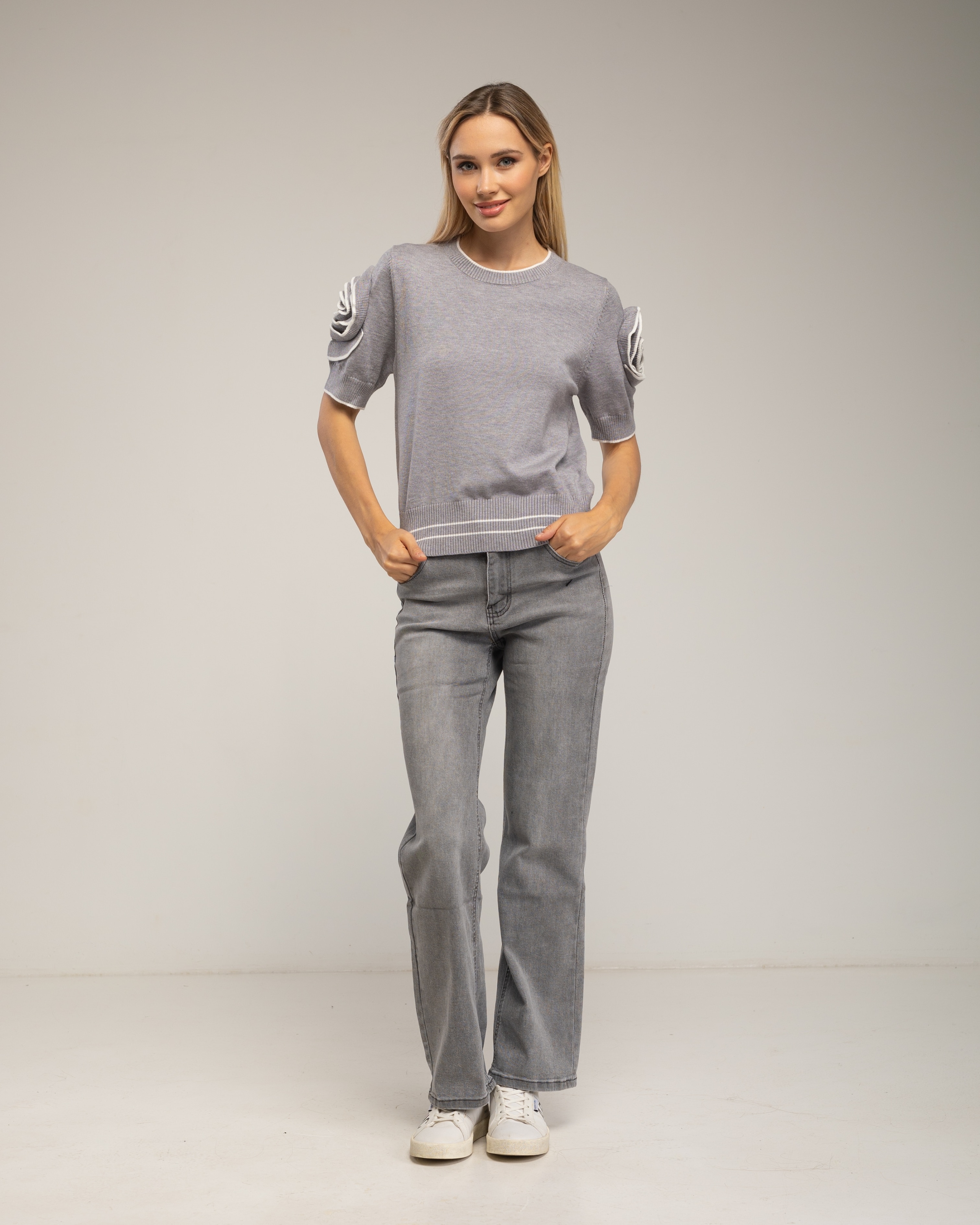 Jersey de mujer ¡manga corta con flor en las mangas - Tantra - Gris Gris-4