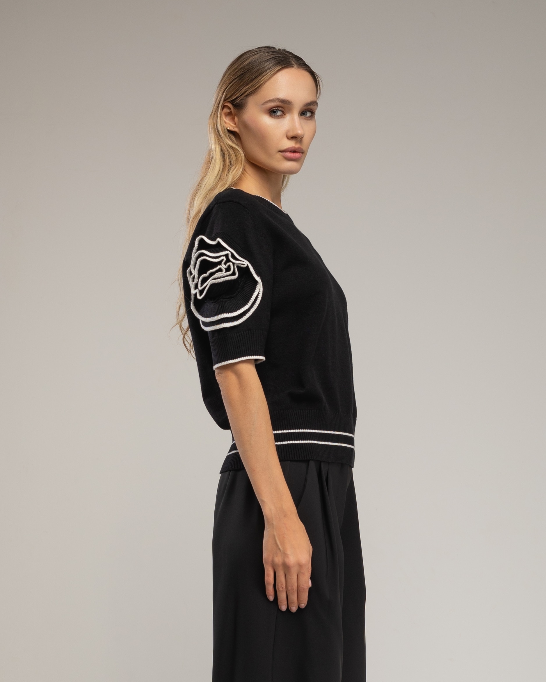 Jersey de mujer ¡manga corta con flor en las mangas - Tantra - Negro Negro-3