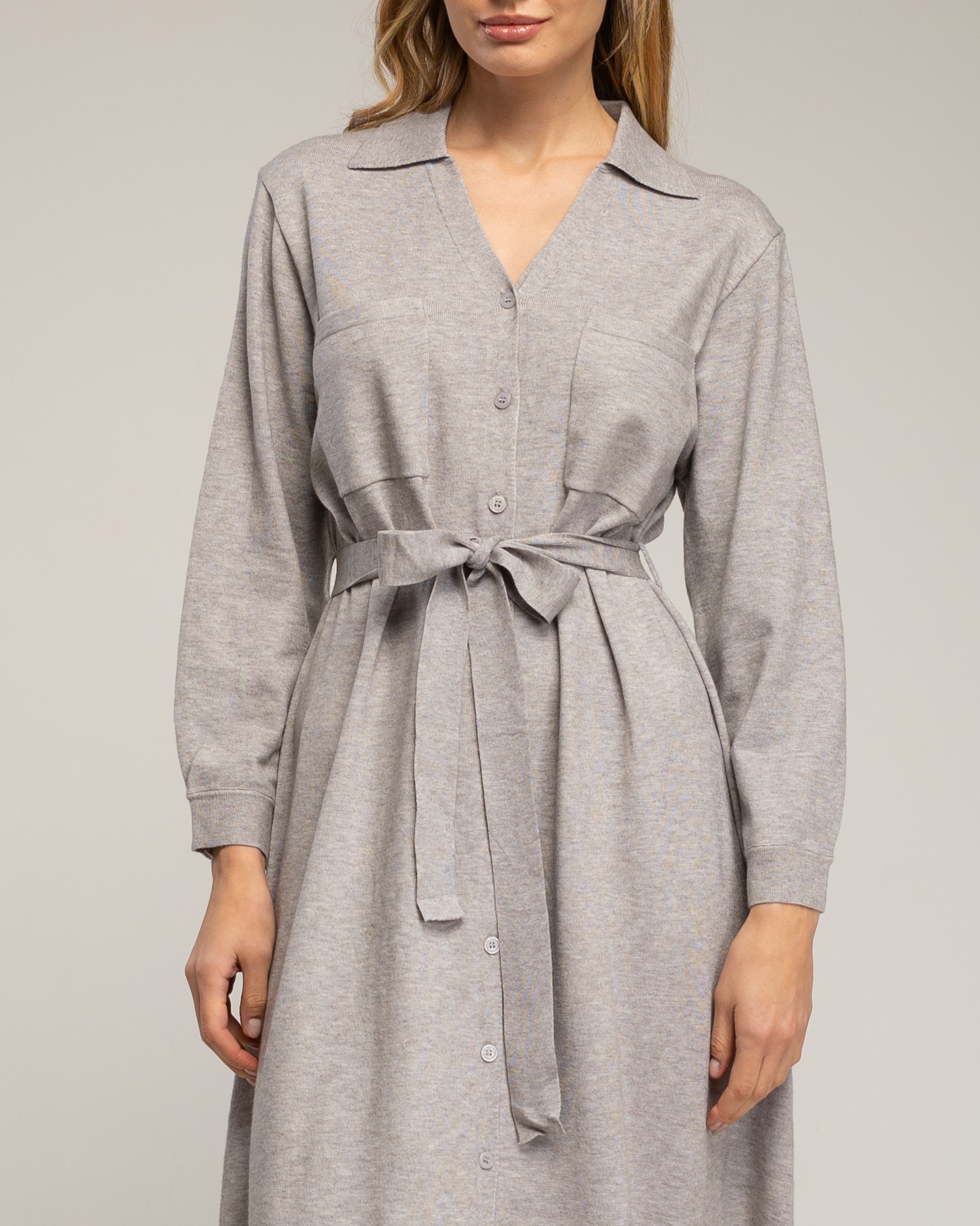 Vestido camisero de punto largo con bolsillos en el pecho y cinturon - Tantra - Gris Gris-4