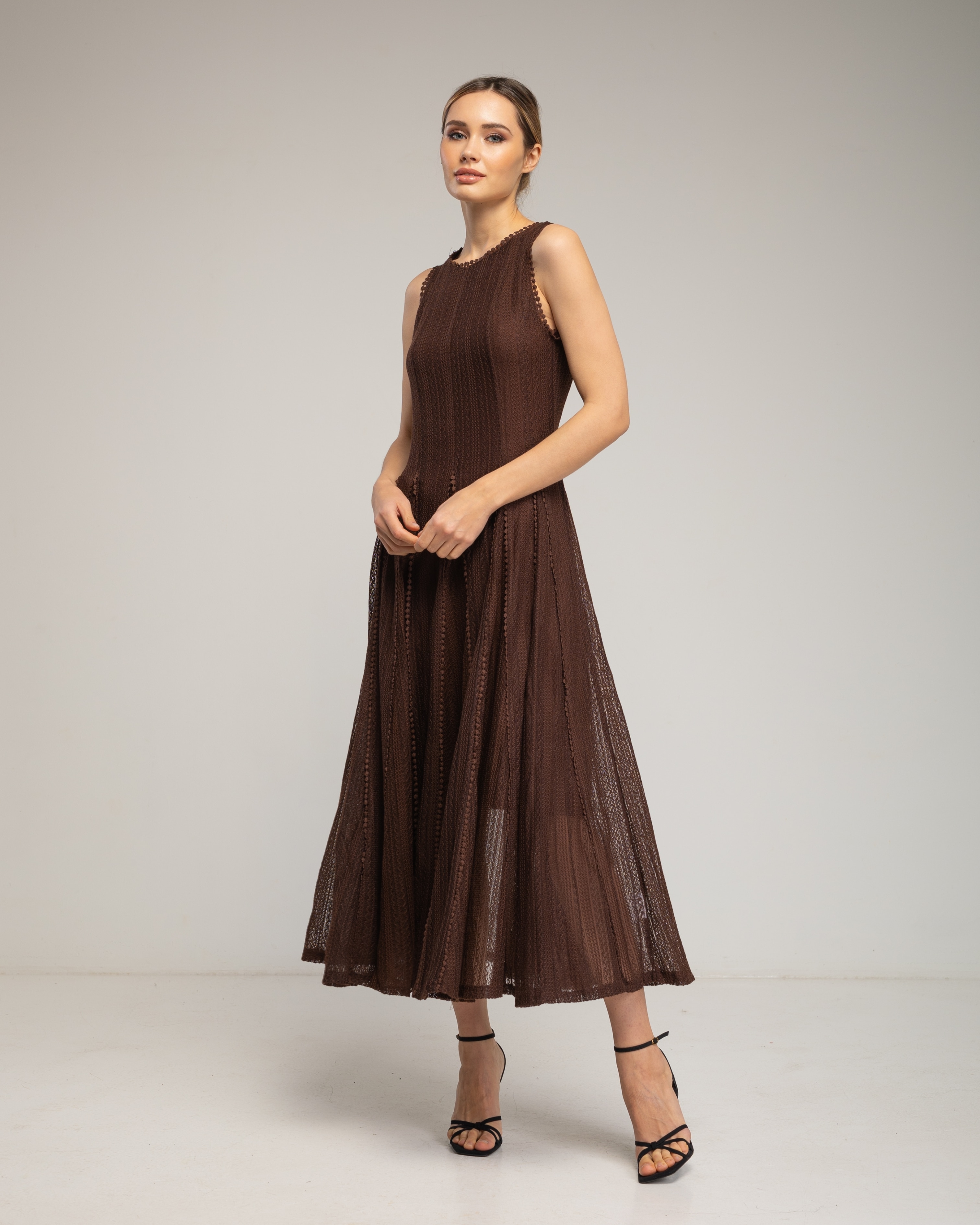 Vestido midi con algodón sin mangas de encaje con textura - Tantra - Marrón oscuro Marrón oscuro-2