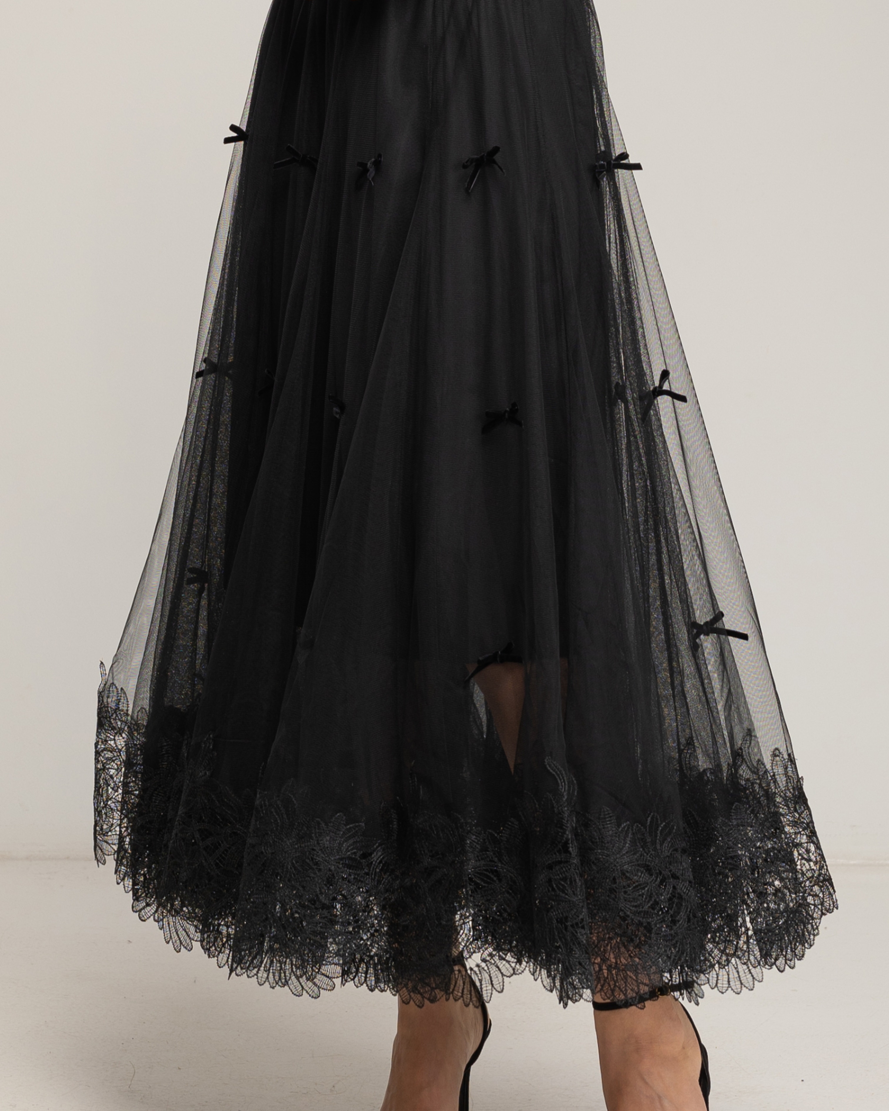 Fada midi de tul, con encaje en la parte inferior y detalles de lazos - Tantra - Negro Negro-4