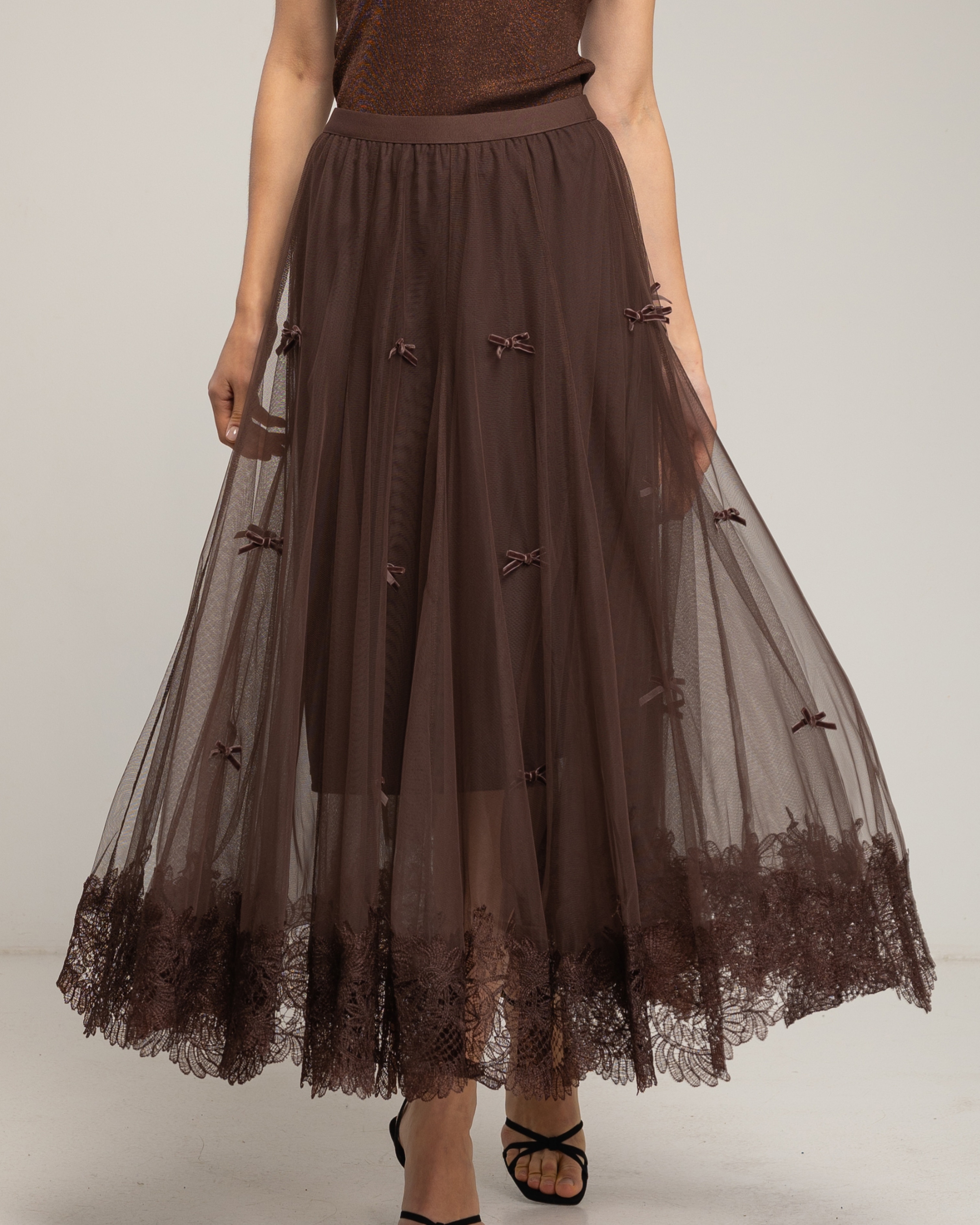 Fada midi de tul, con encaje en la parte inferior y detalles de lazos - Tantra - Marrón oscuro Marrón oscuro-4
