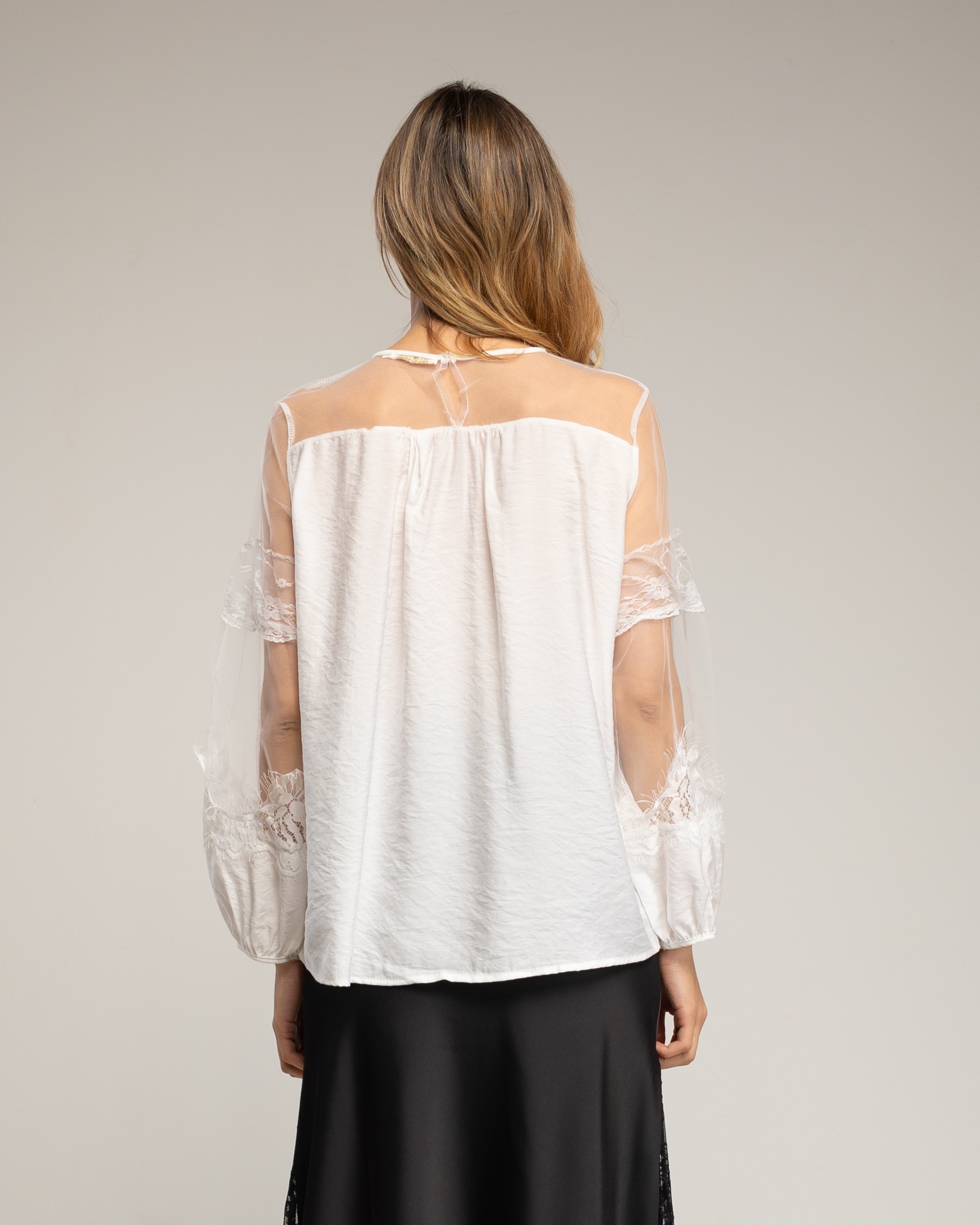 Blusa de mujer de gasa con mangas y hombros de tul - Tantra - Blanco Blanco-2