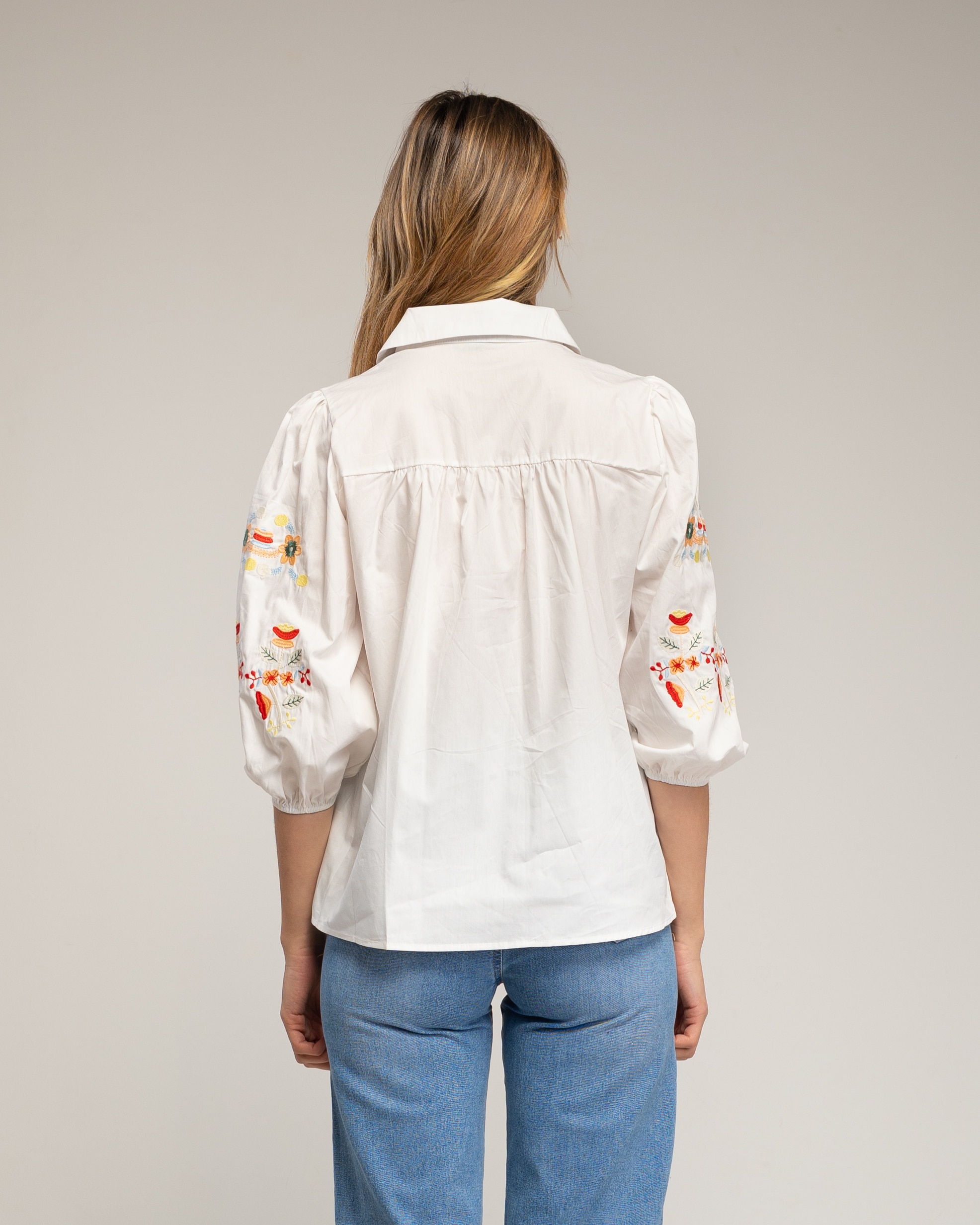 Camisa de mujer de algodón con manga farol con flores bordadas - Tantra - Blanco Blanco-2