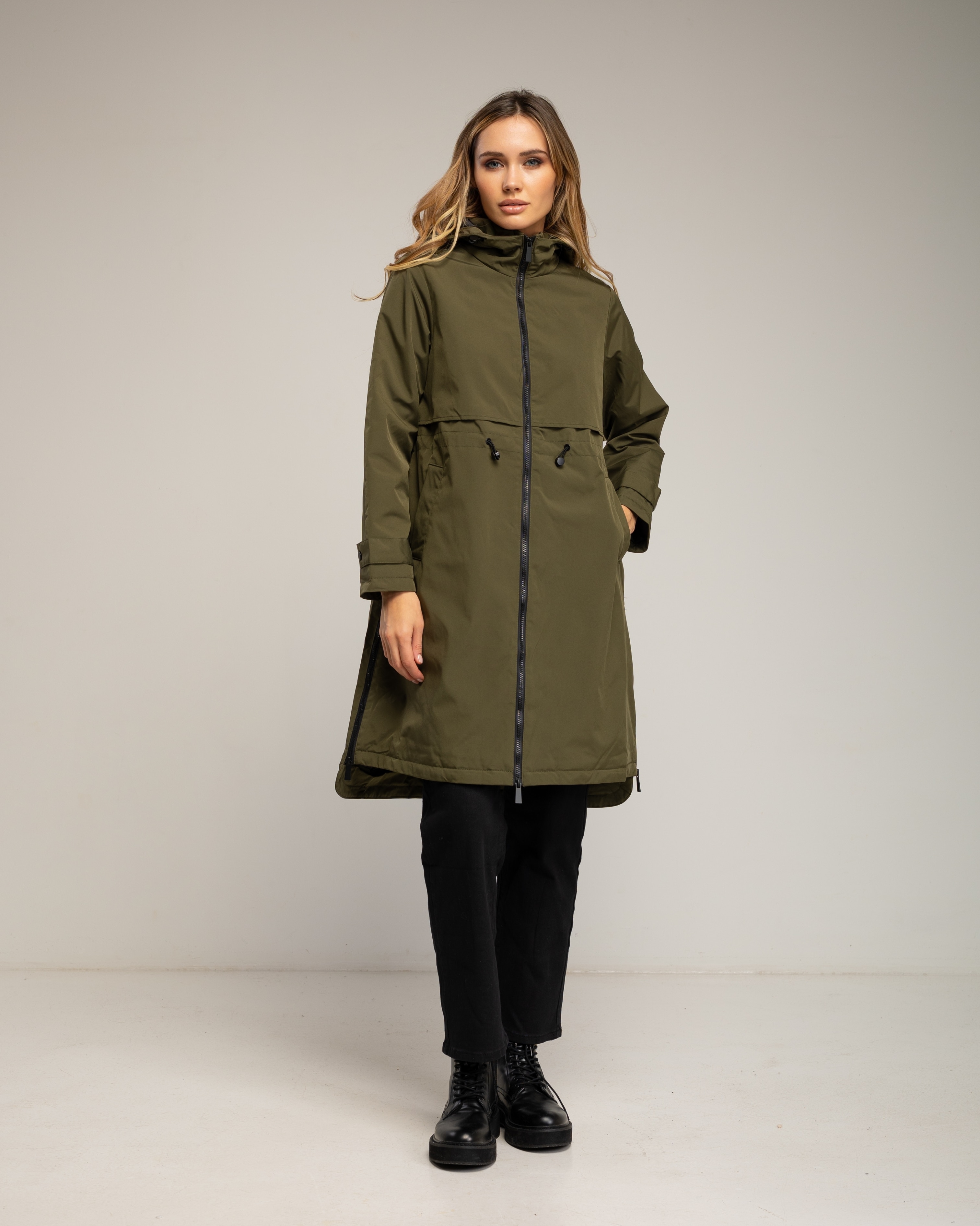 Gabardina larga de mujer impermeable con capucha y cierre de cremallera - Tantra - Verde militar Verde militar-1
