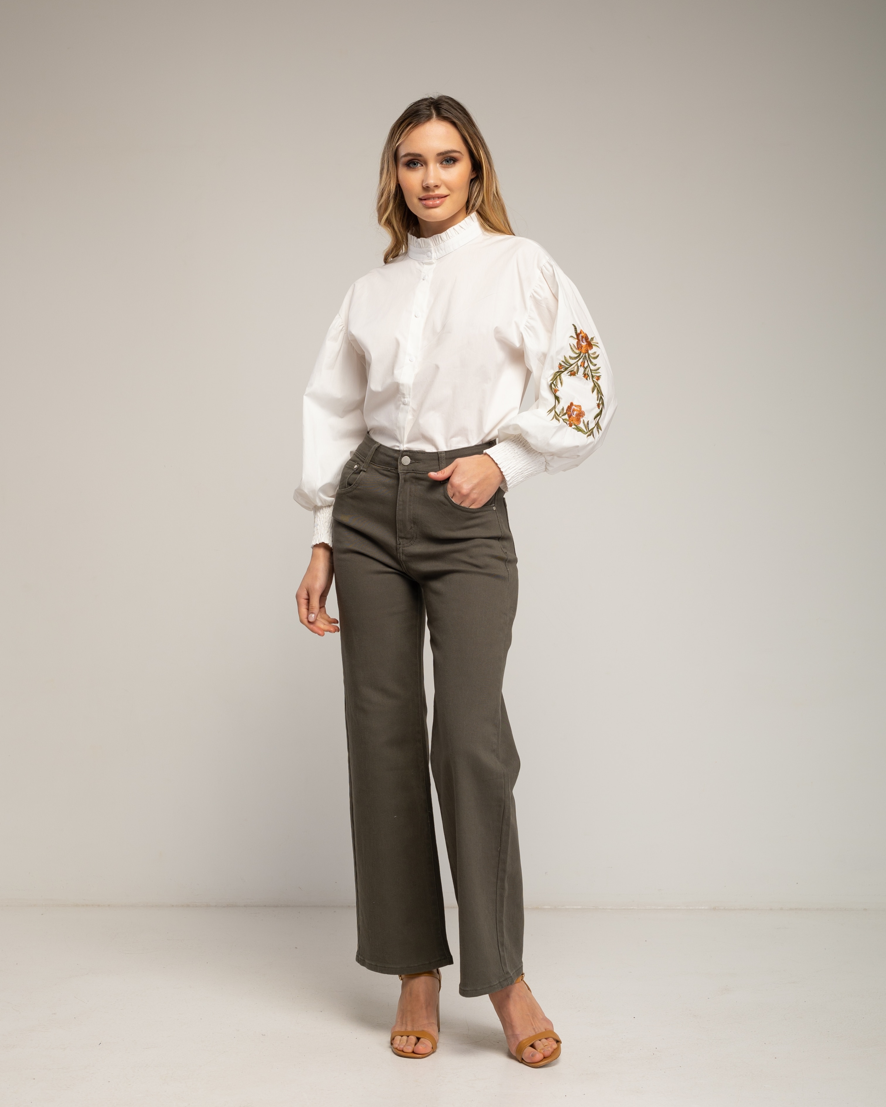 Vaqueros rectos de mujer de corte recto push up básico ancho de tiro alto - Tantra - Verde militar Verde militar-1