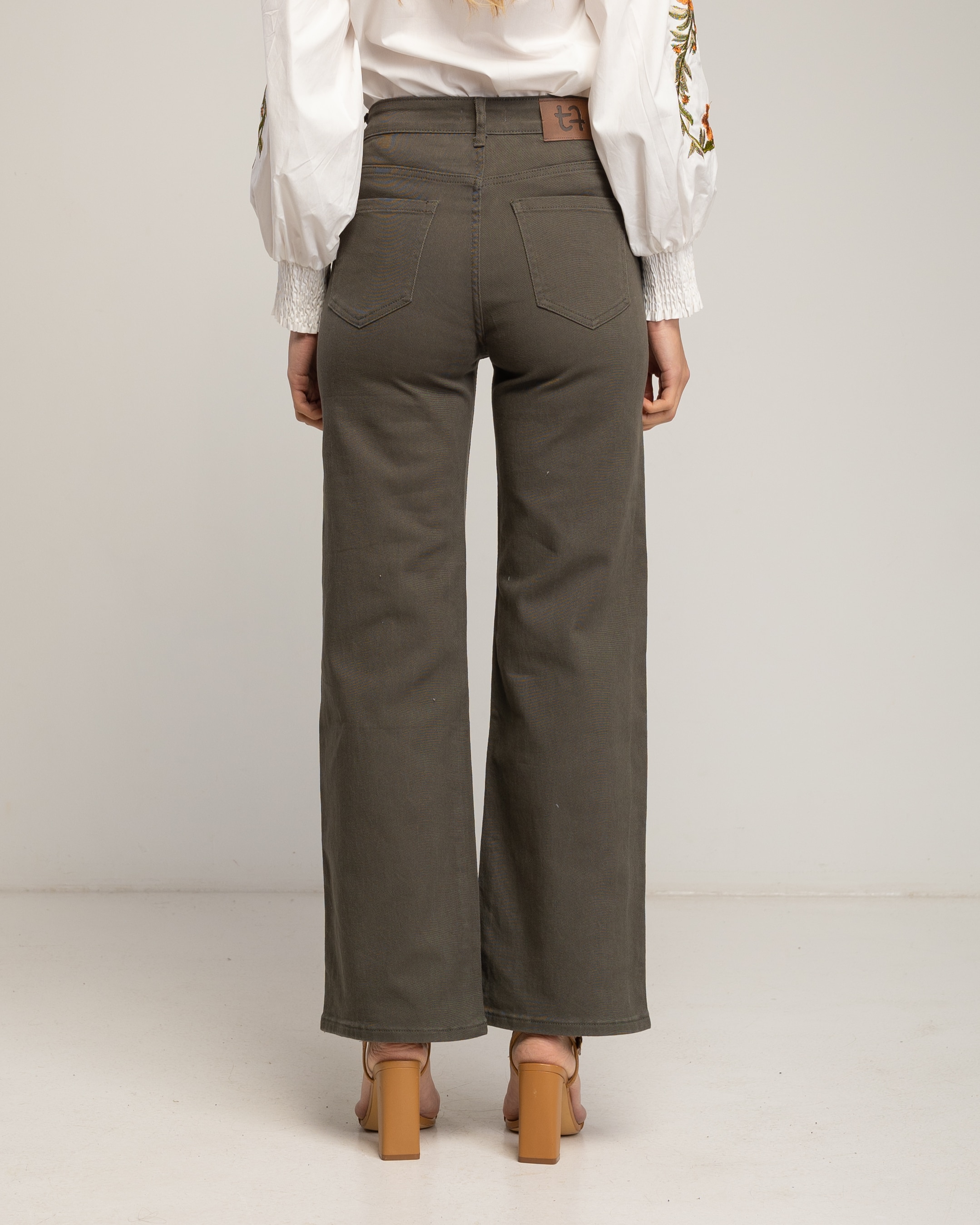 Vaqueros rectos de mujer de corte recto push up básico ancho de tiro alto - Tantra - Verde militar Verde militar-3