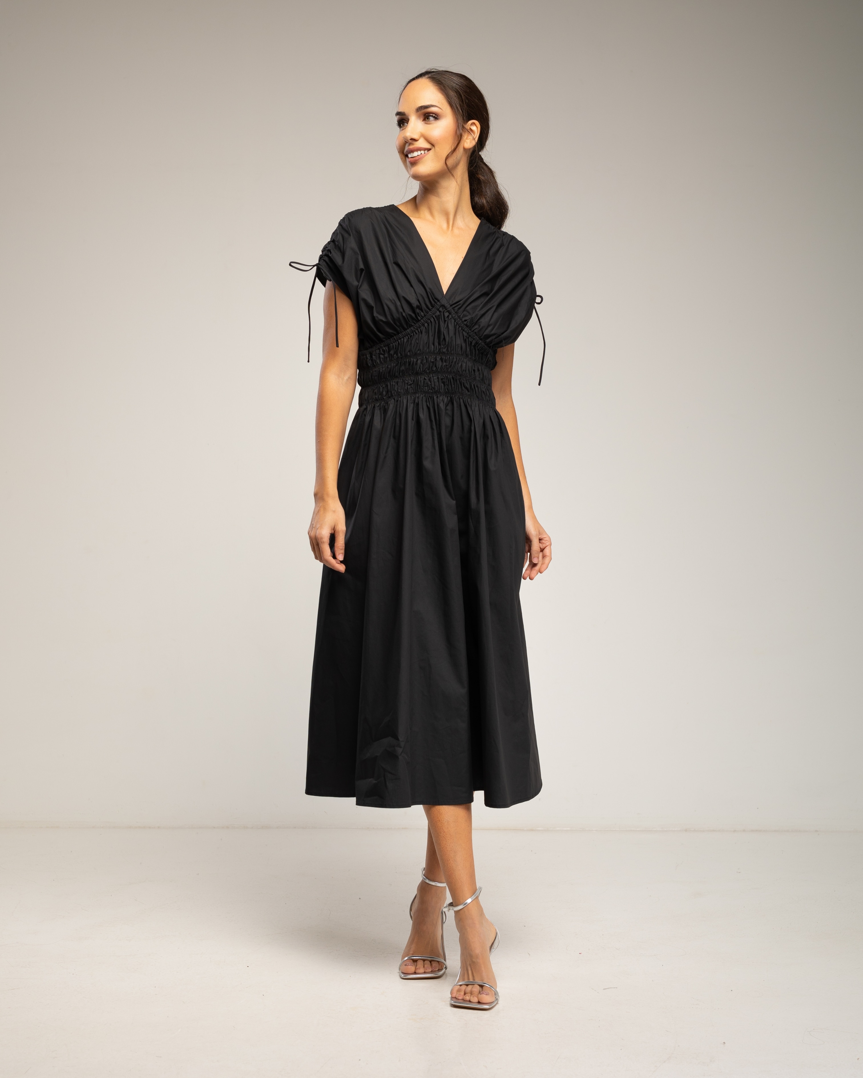 Tantra - Vestido midi con cintura y pecho elastico.