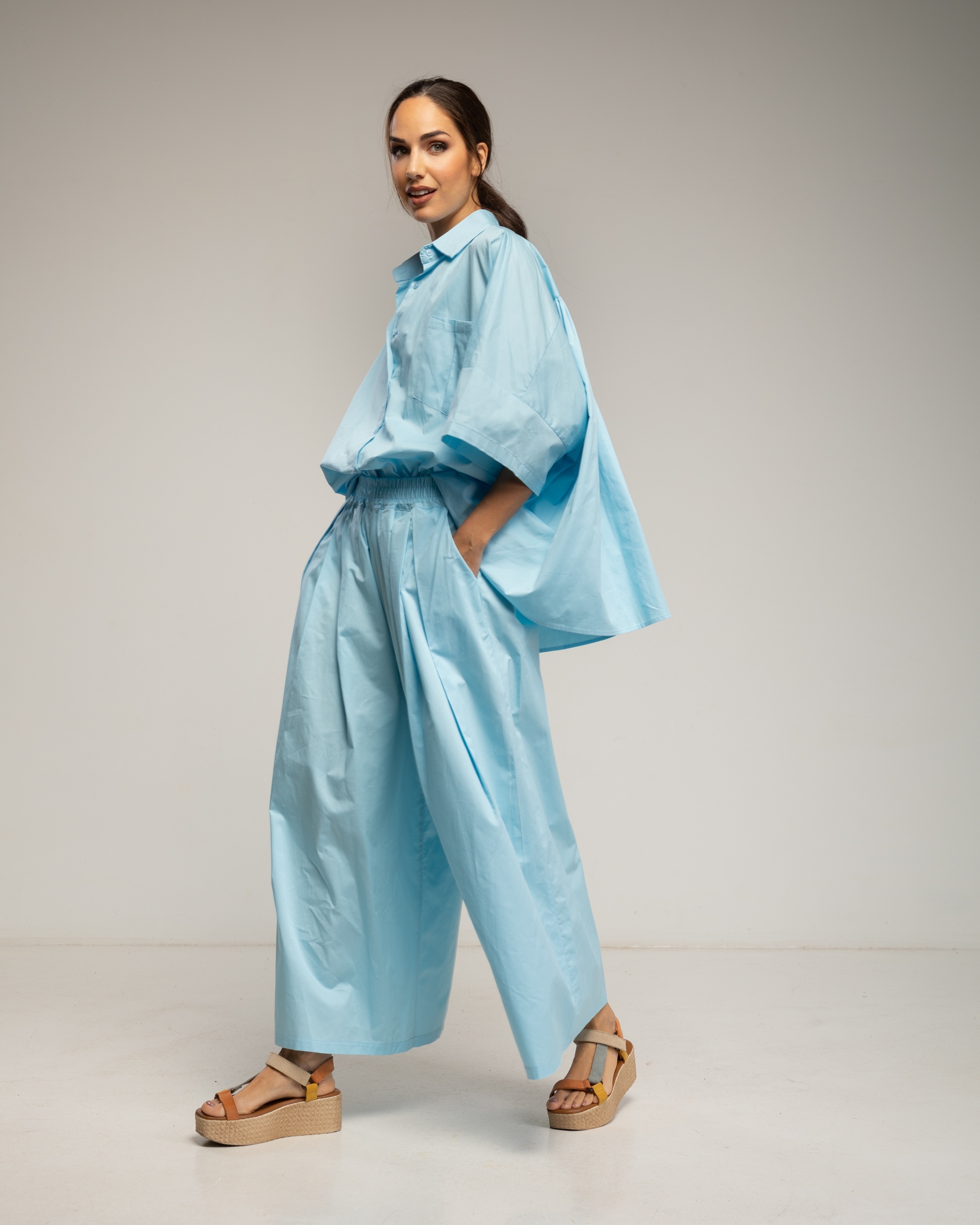 Conjunto de mujer de pantalon y camisa oversize - Tantra - Azul claro Azul claro-2
