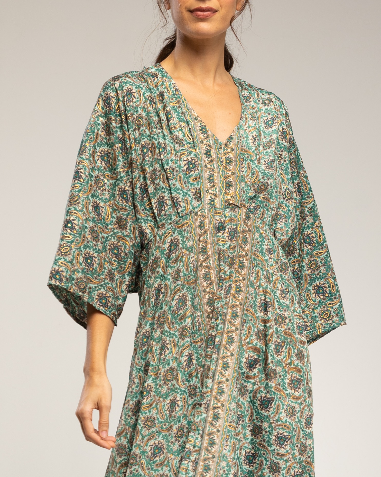 Vestido maxi estampado con cuello pico y cintura elástica - Tantra - Verde oscuro Verde oscuro-4