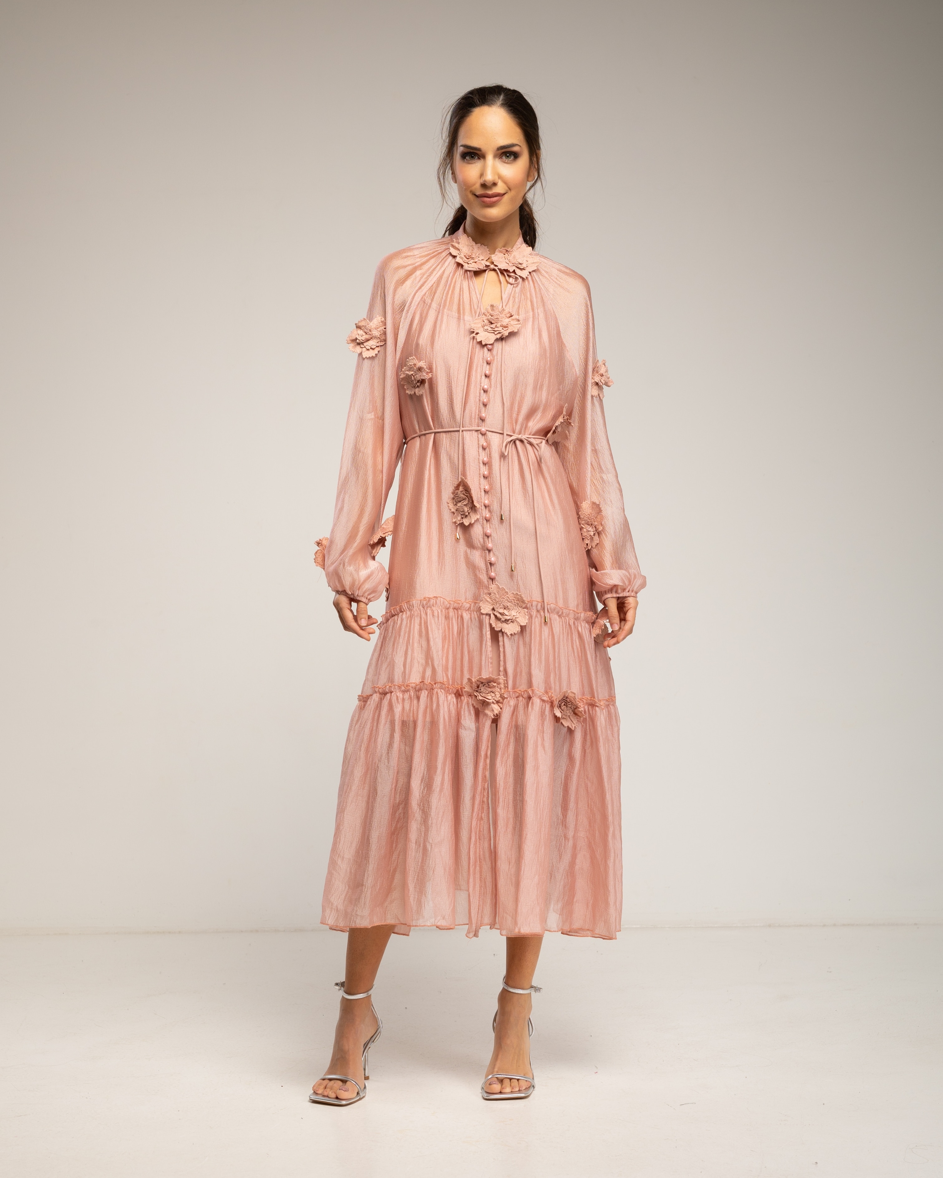 Vestido semitransparente con botones y detalle de flores y volantes - Tantra - Salmón Salmón-1