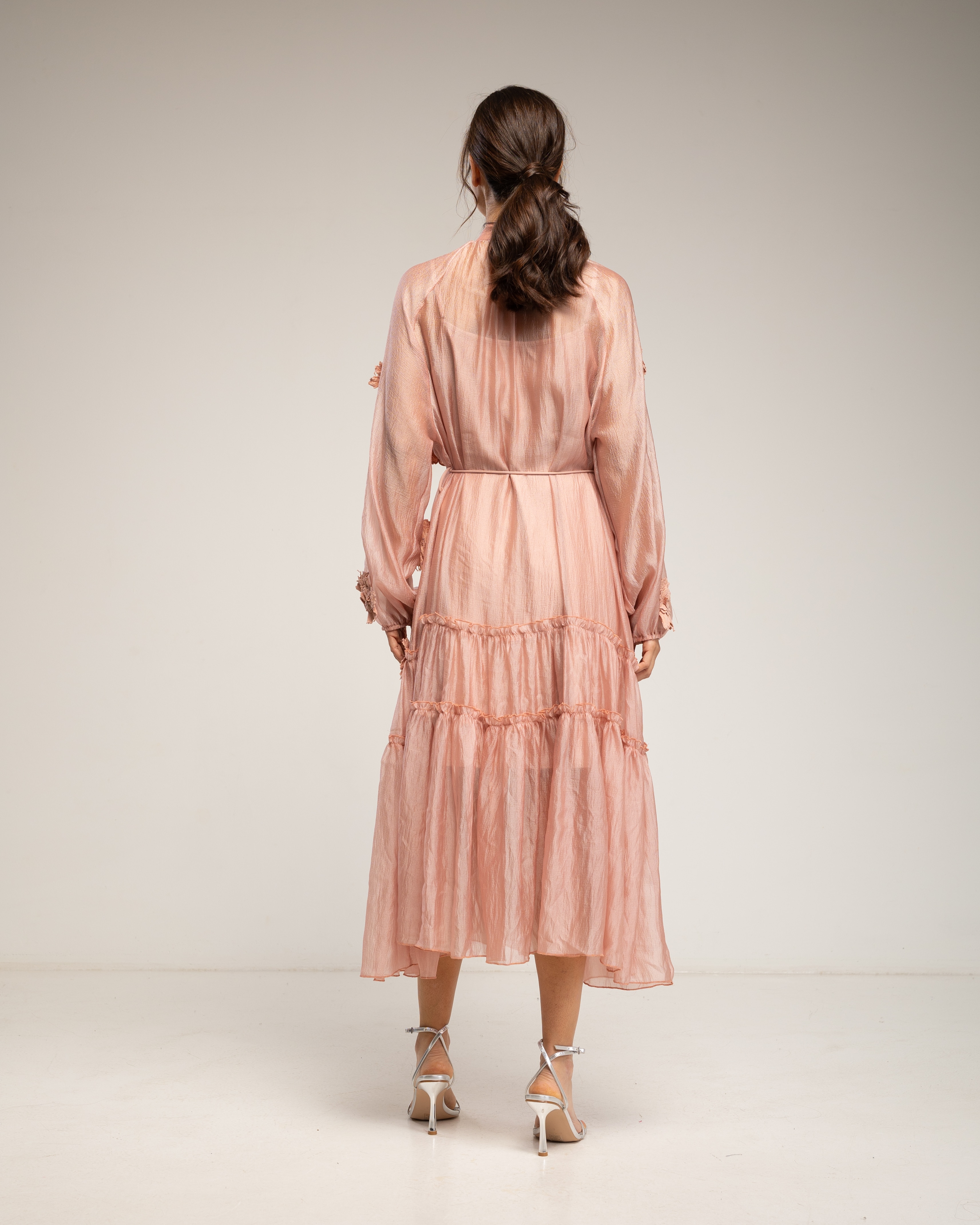 Vestido semitransparente con botones y detalle de flores y volantes - Tantra - Salmón Salmón-3