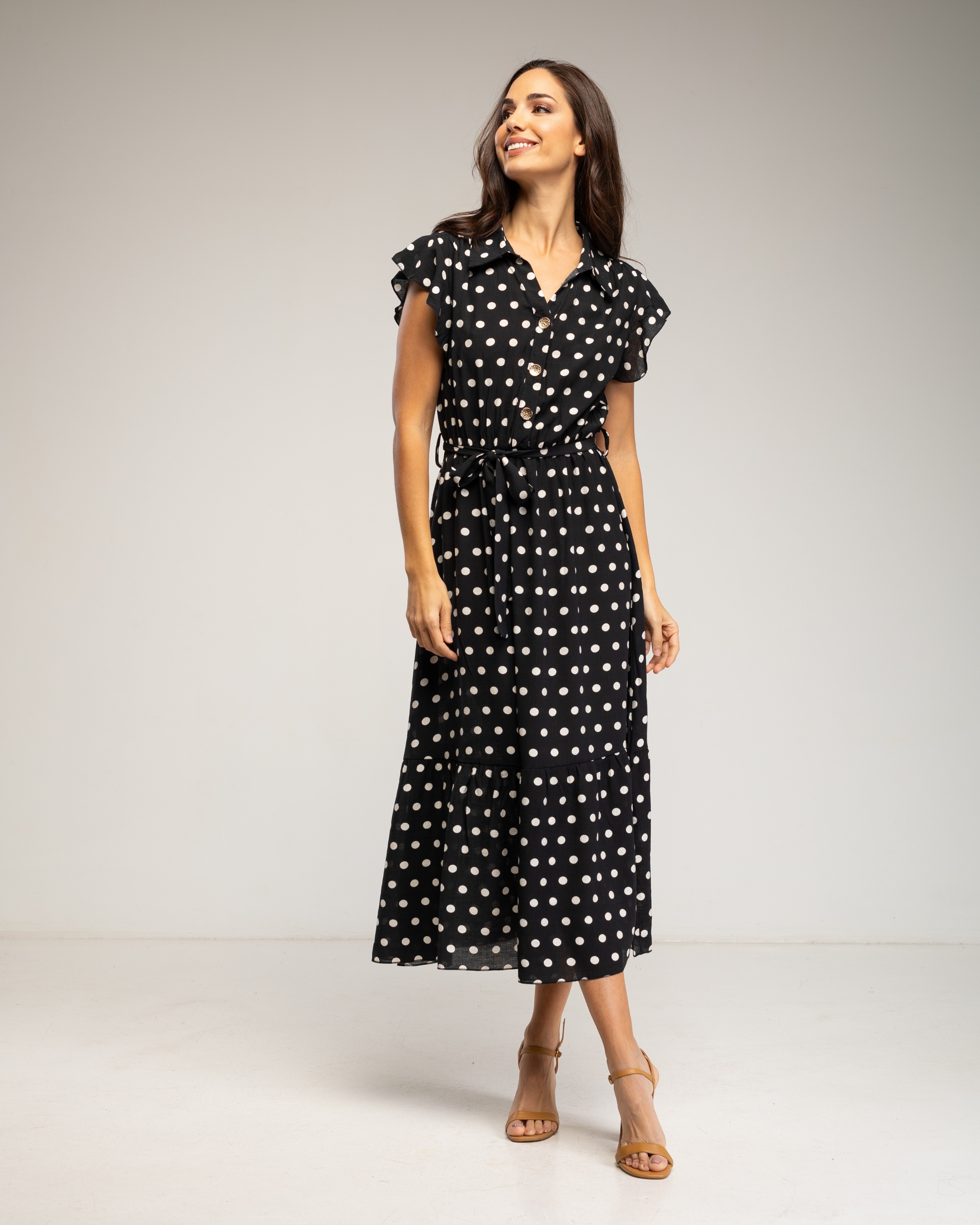 Tantra - Vestido midi de lunares con botones y volantes en las mangas.