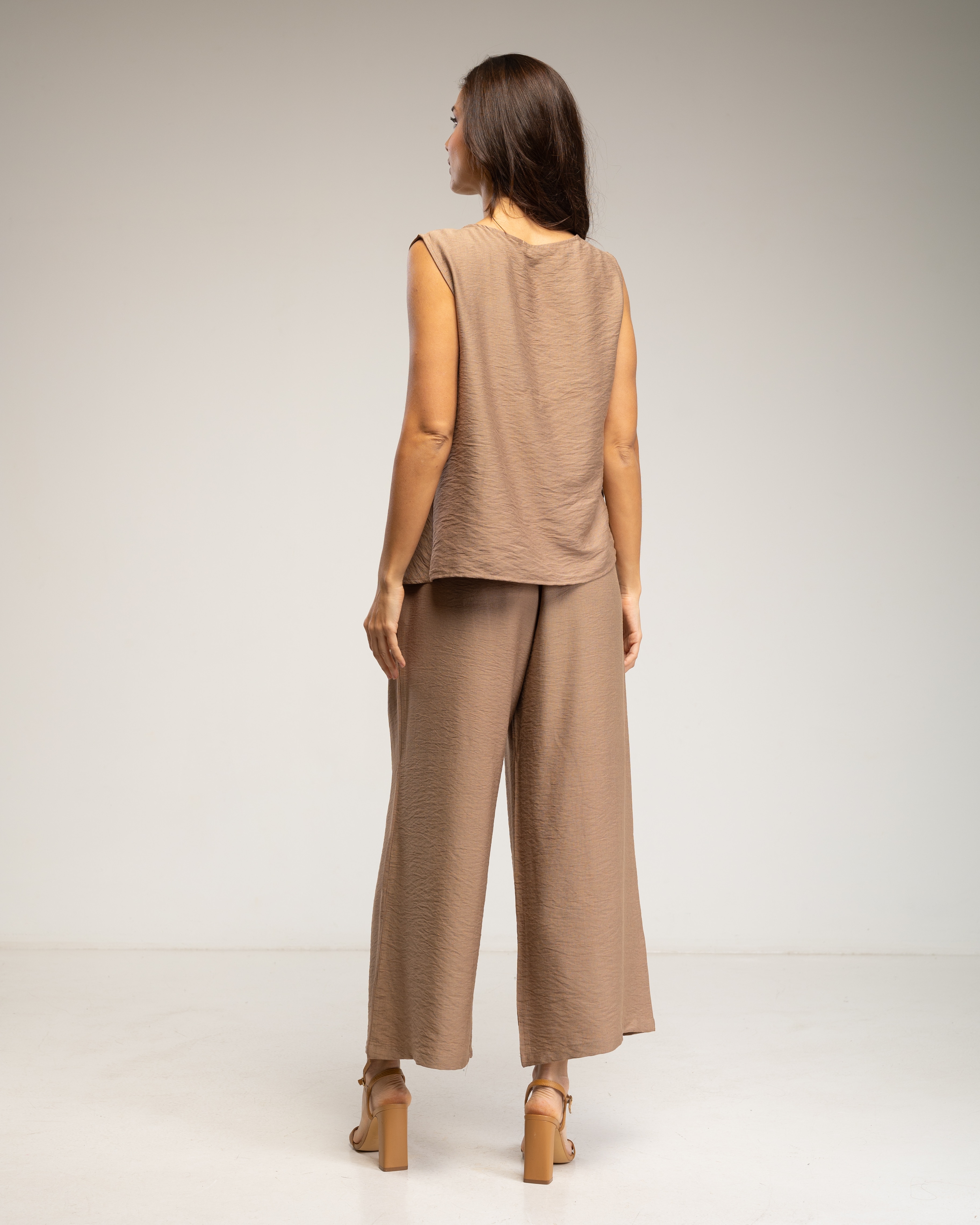 Conjunto de mujer de top sin mangas con lazada y pantalon elástico - Tantra - Marrón Marrón-2