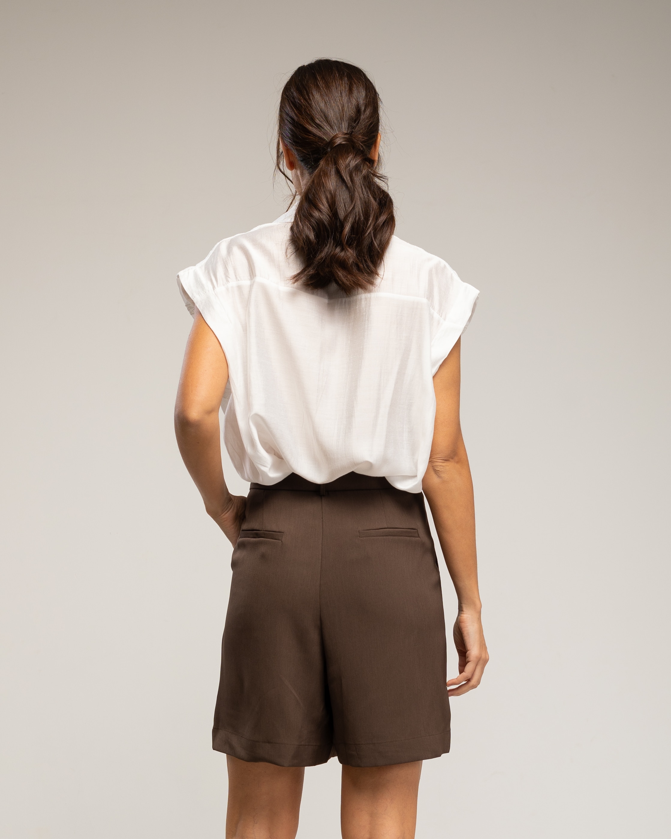 Blusa de mujer manga corta con tiras bordadas - Tantra - Crudo Crudo-2