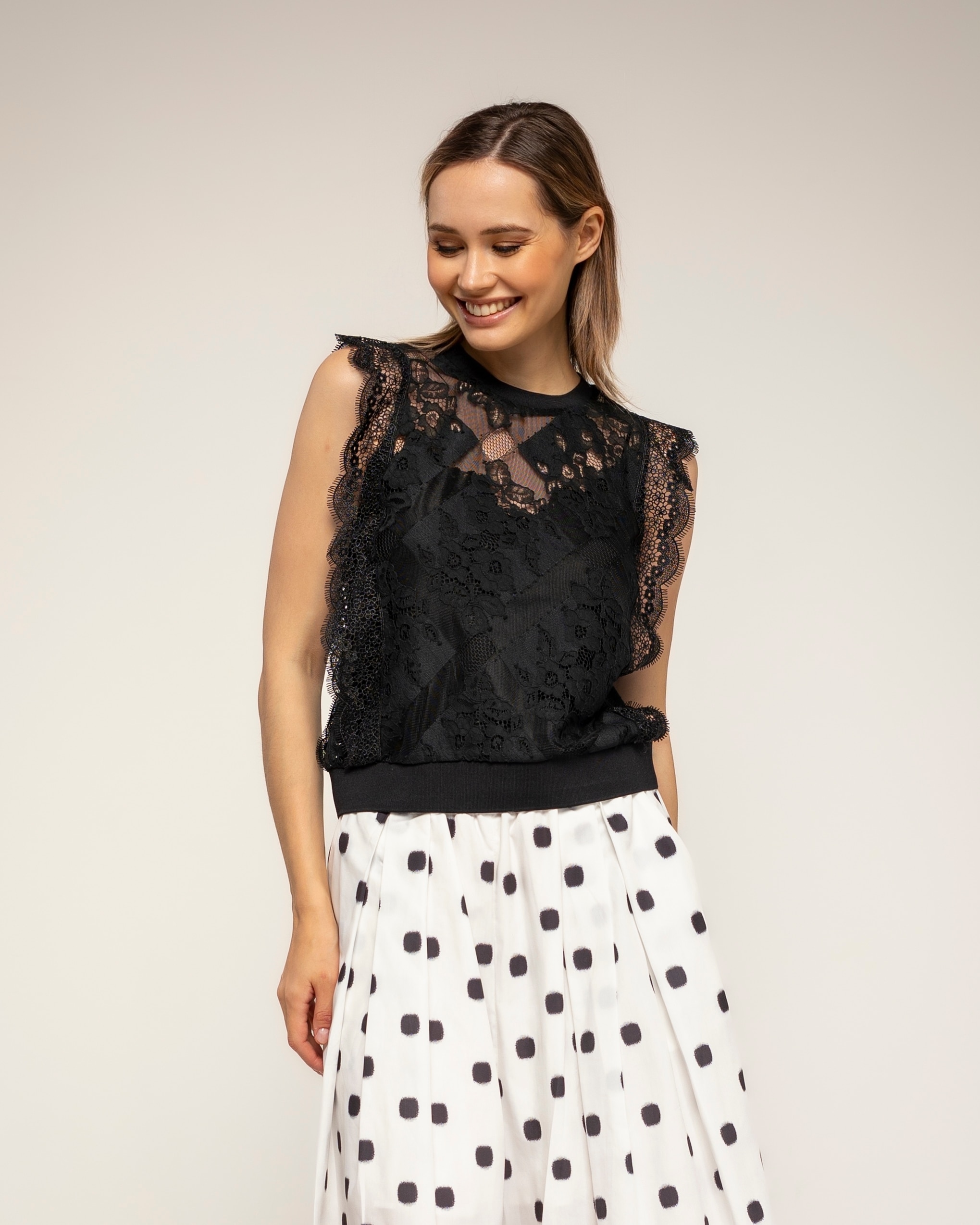 Top de mujer de encaje semitransparente con cintura elástica - Tantra - Negro Negro-1