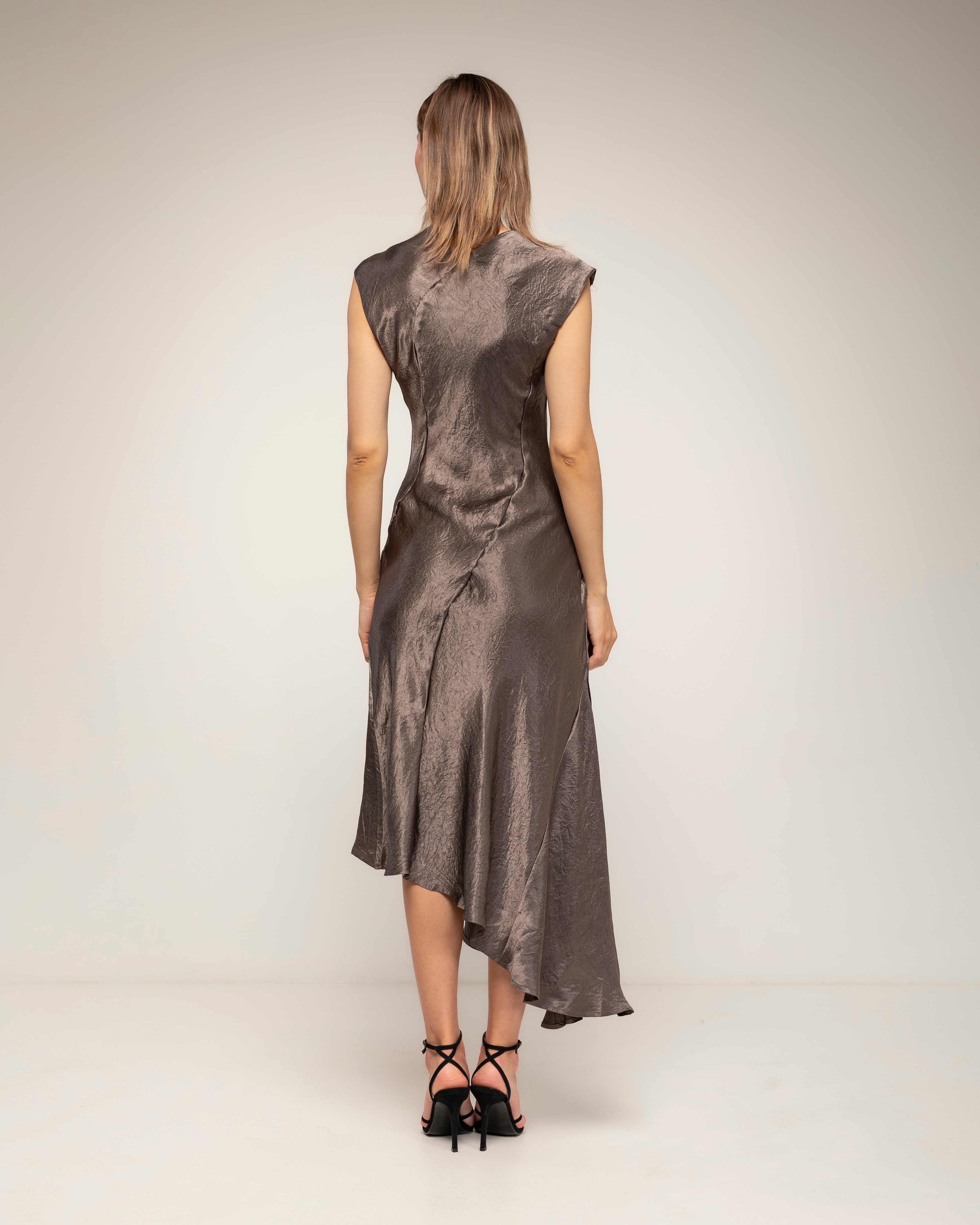 Vestido midi con textura de seda cuello barco y largo asimétrico - Tantra - Marrón Marrón-3