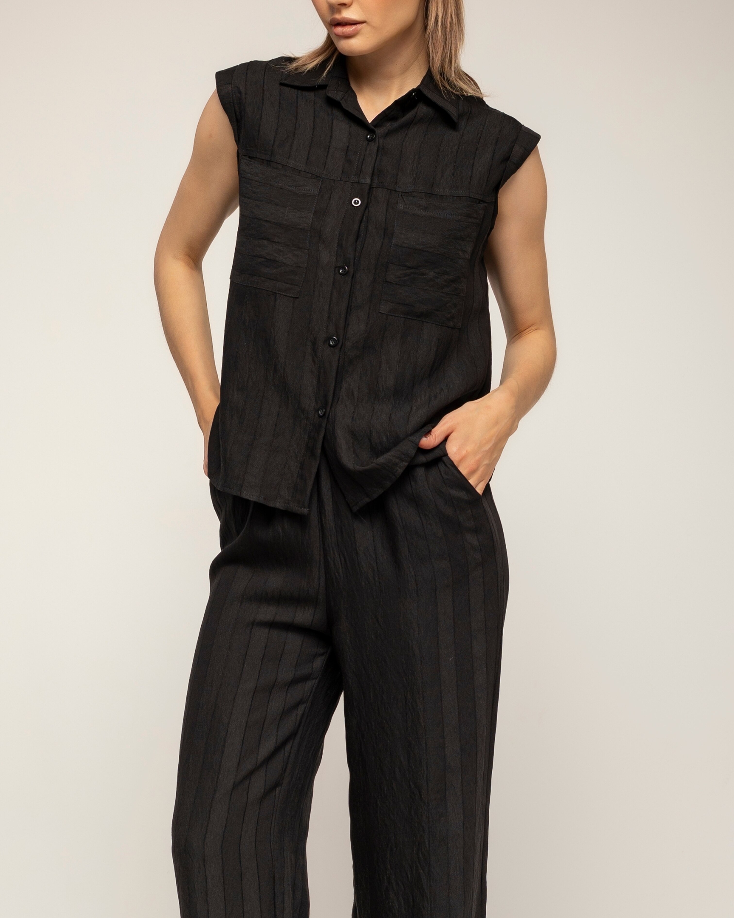 Conjunto de mujer con algodón, de camisa y pantalón con textura - Tantra - Negro Negro-4