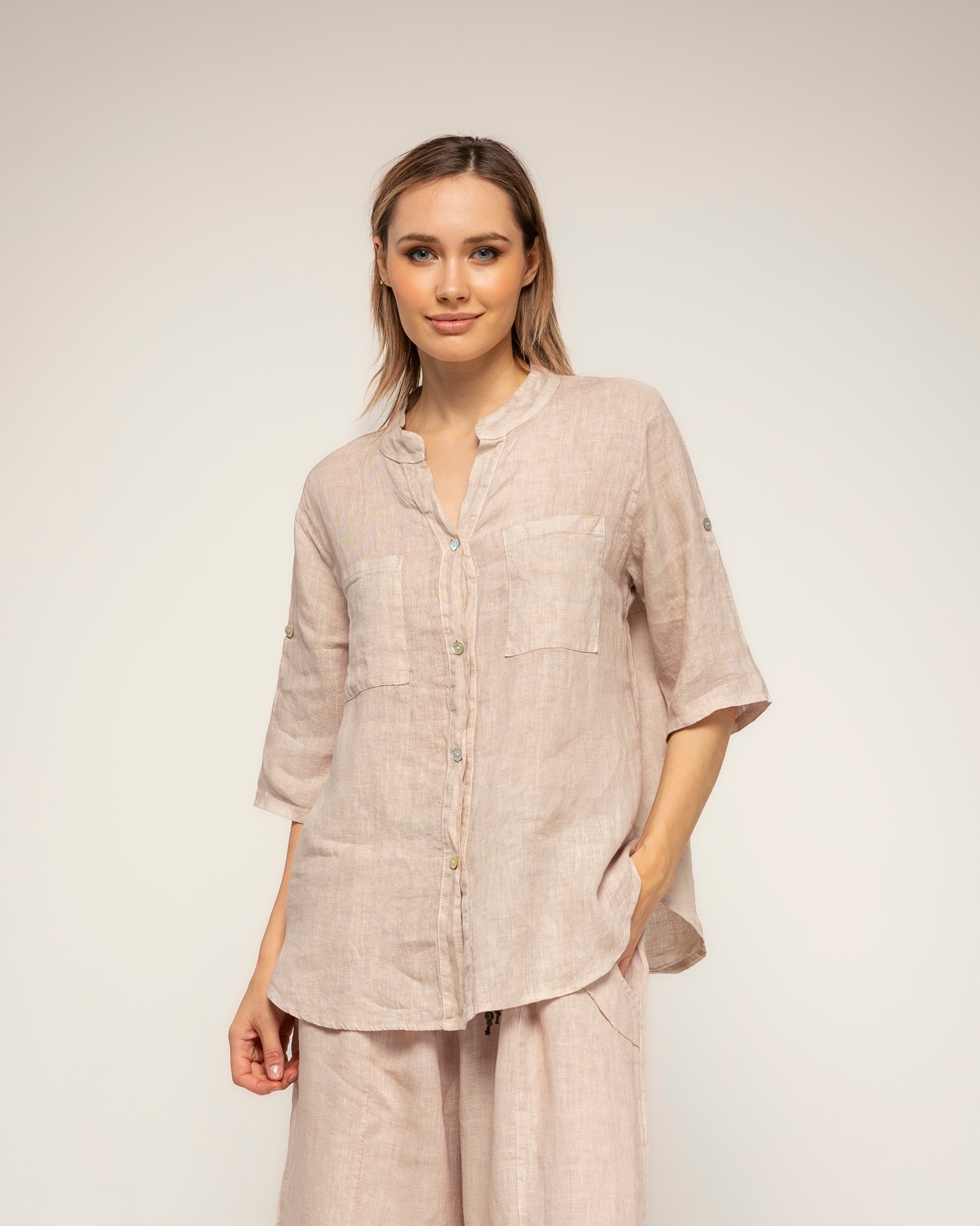 Tantra - Camisa de mujer 100% lino de manga larga con bolsillo.