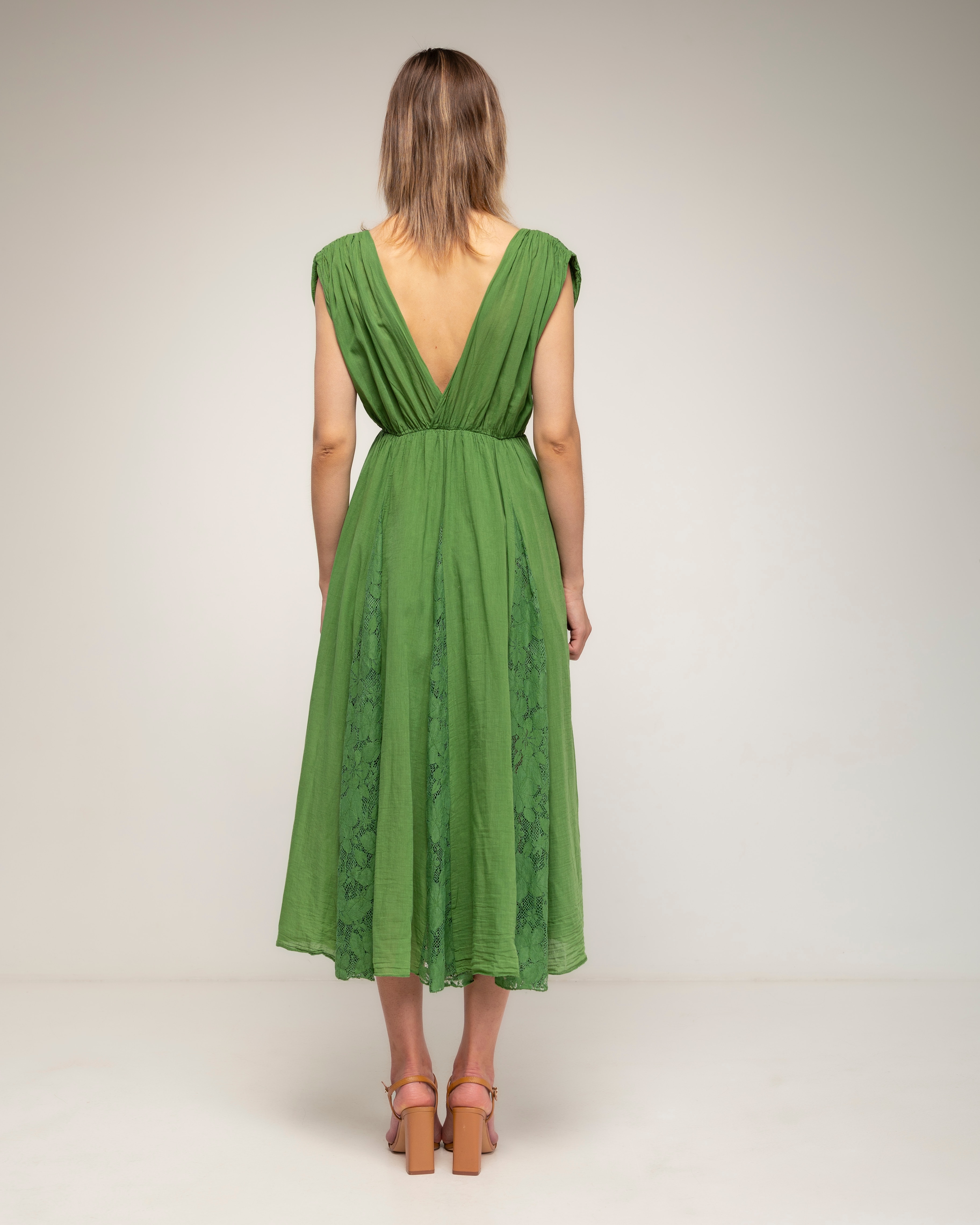 Vestido midi 100% algodón con vuelo y detalles de encaje - Tantra - Verde Verde-3