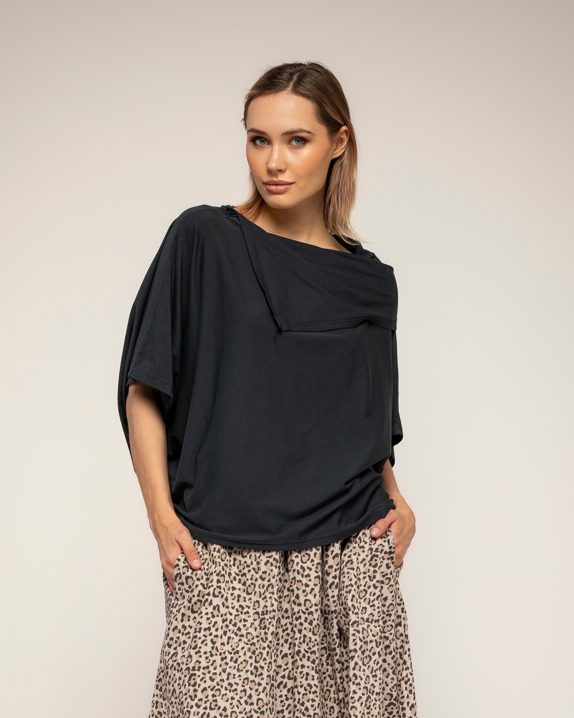 Tantra - Camiseta de mujer 100% algodón con manga murciélago.