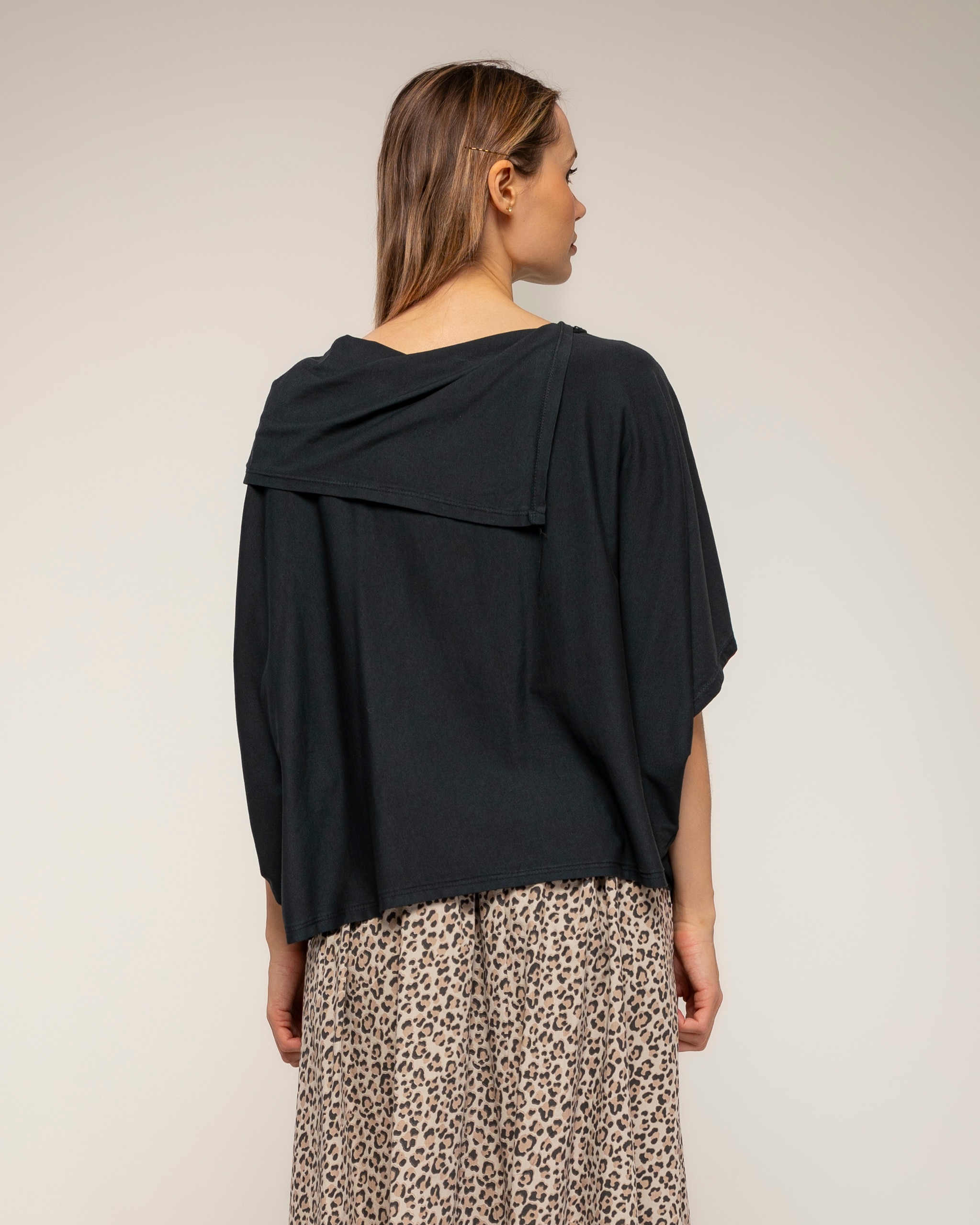 Camiseta de mujer 100% algodón con manga murciélago - Tantra - Negro Negro-2