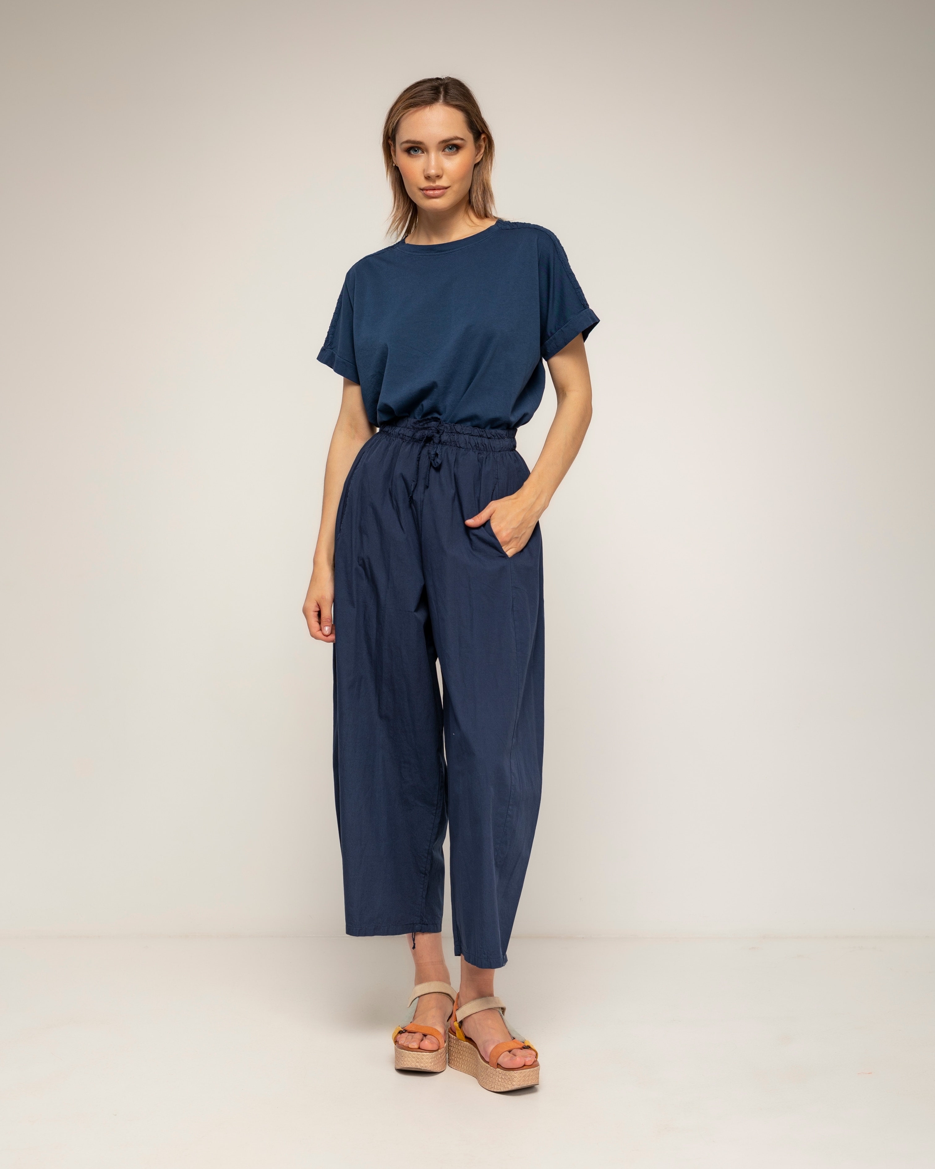 Pantalón de mujer 100% algodón, recto con bolsillos - Tantra - Azul marino Azul marino-1