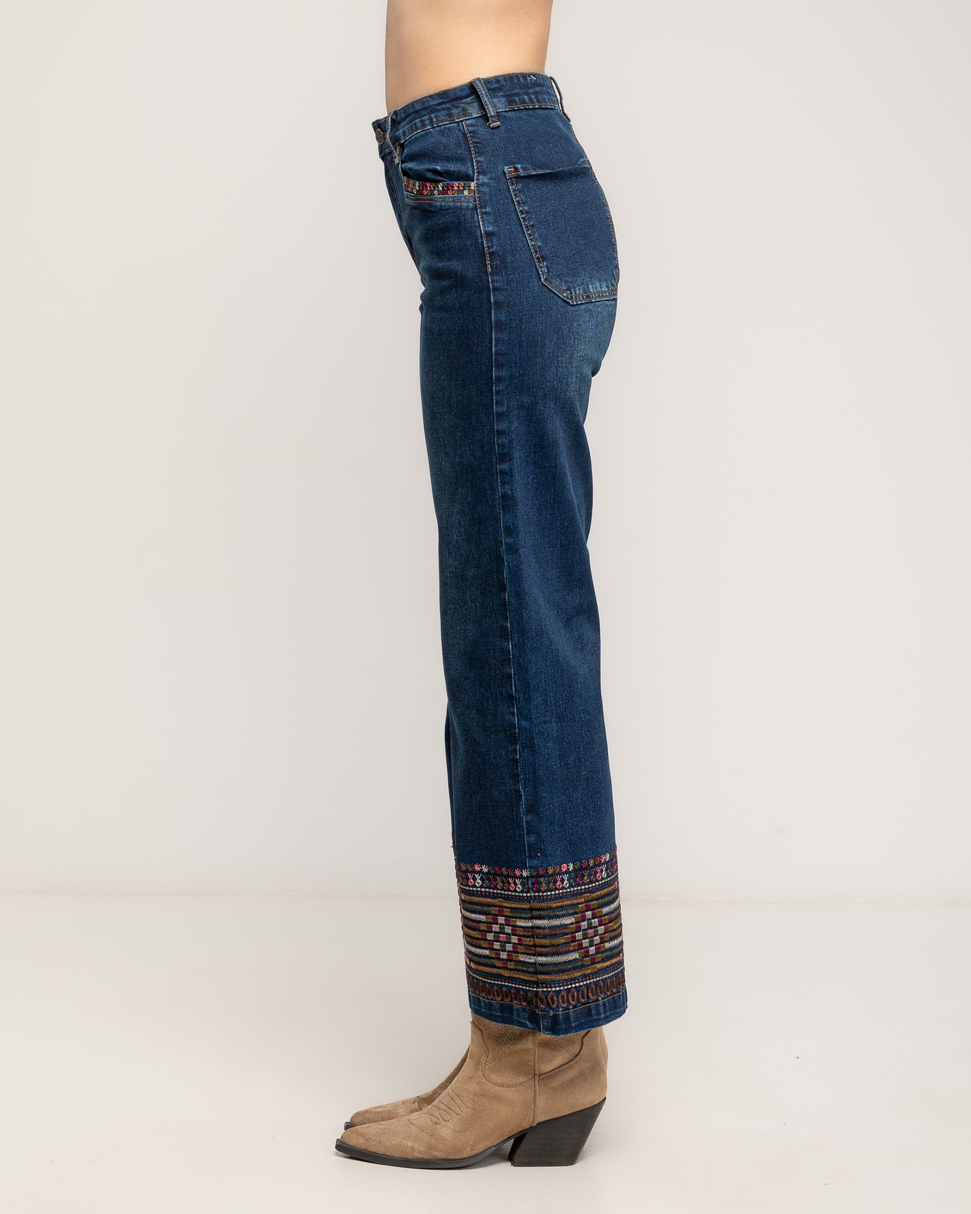 Jeans rectos de mujer de tiro alto con étnicos en el bajo - Tantra - Azul denim Azul denim-4