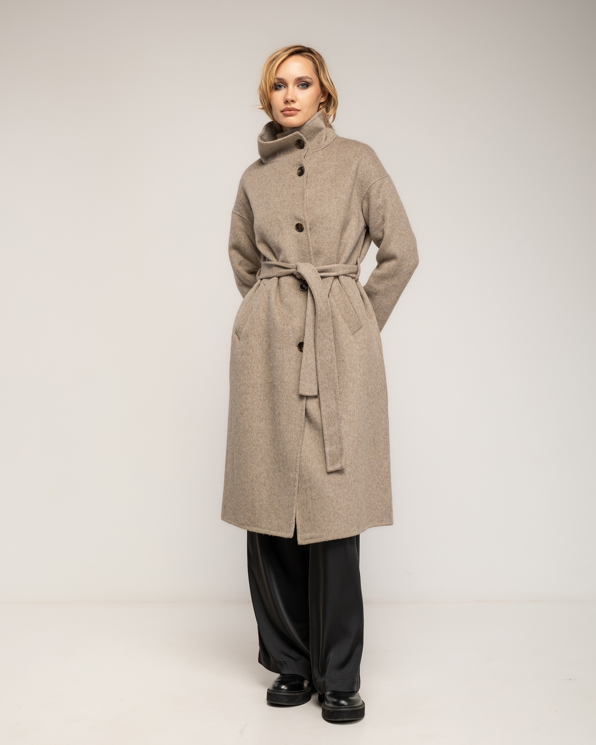 Abrigo de mujer de lana con cuello chimenea - Tantra - Beige Beige-1