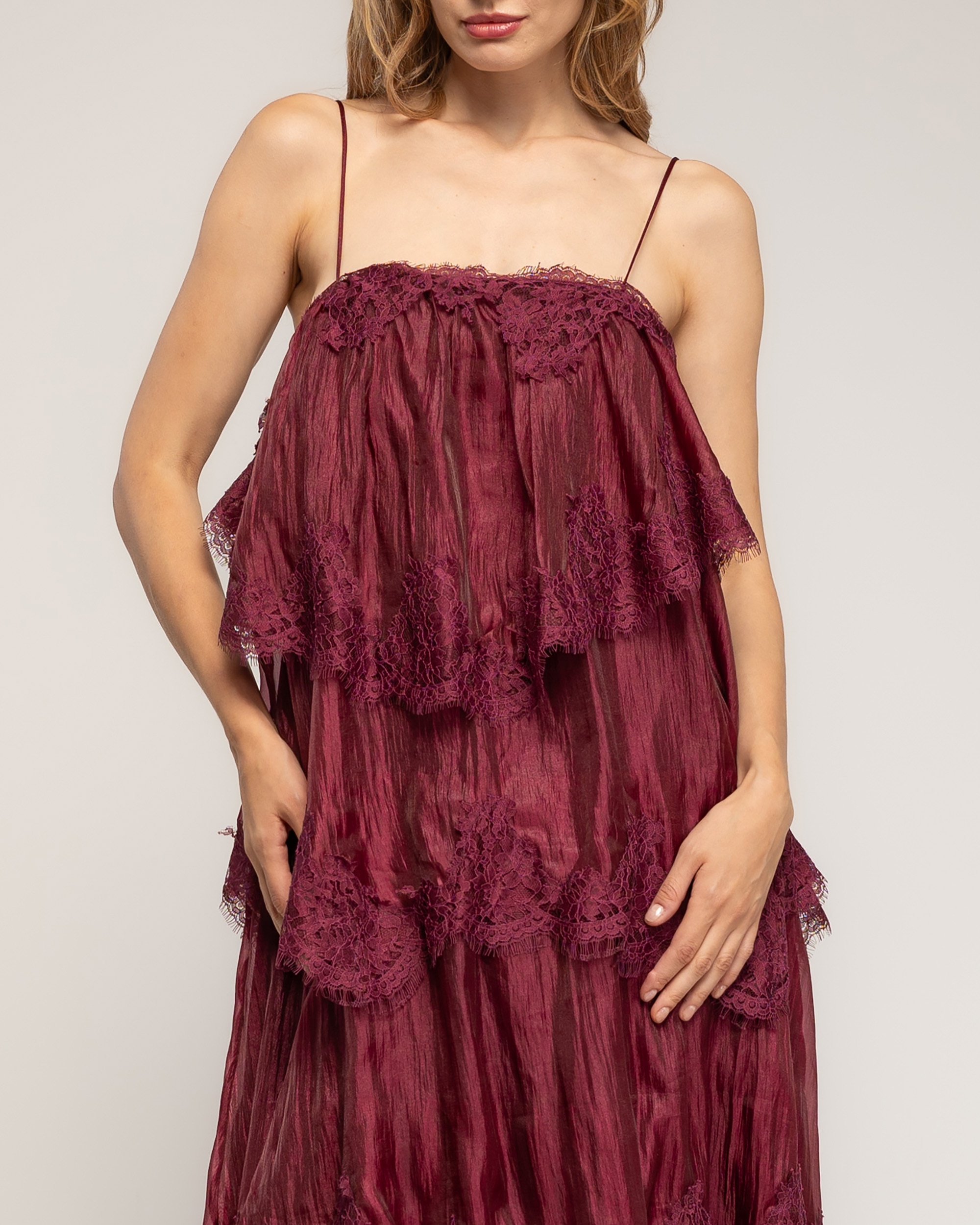 Vestido maxi de encaje y volantes con tirantes - Tantra - Burdeos Burdeos-3