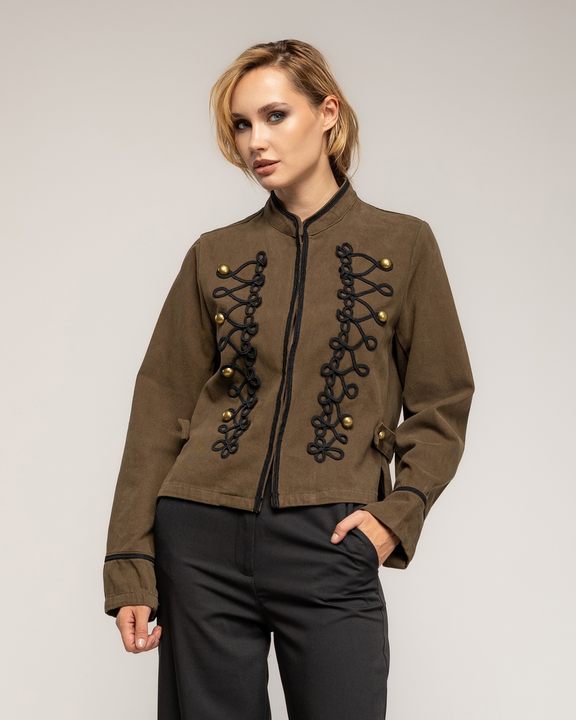 Chaqueta de mujer 100% algodón, tipo militar con detalle de cordones - Tantra - Verde militar Verde militar-1