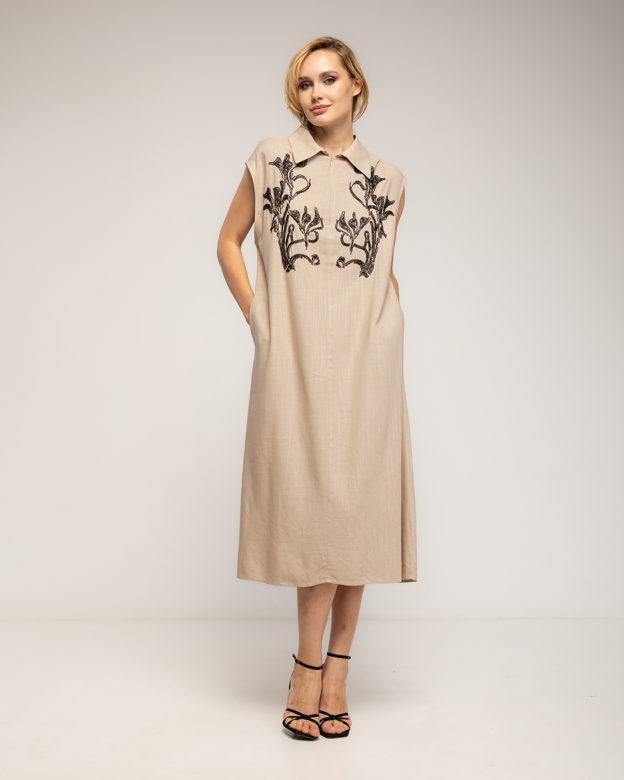 Vestido amplio con lino condibujo de paillets en el pecho - Tantra - Beige Beige-1