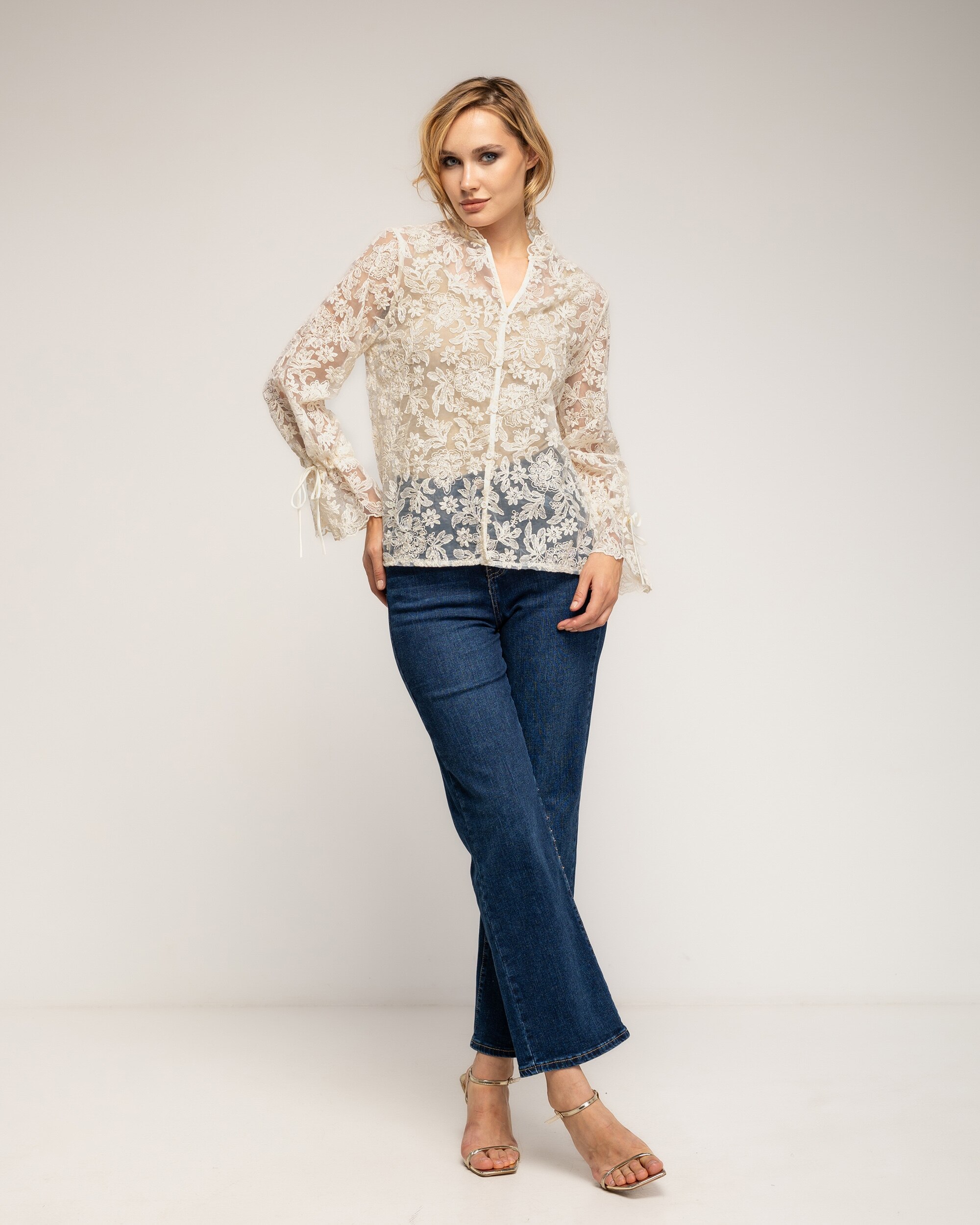 Blusa de mujer de encaje con cuello pico - Tantra - Crudo Crudo-4