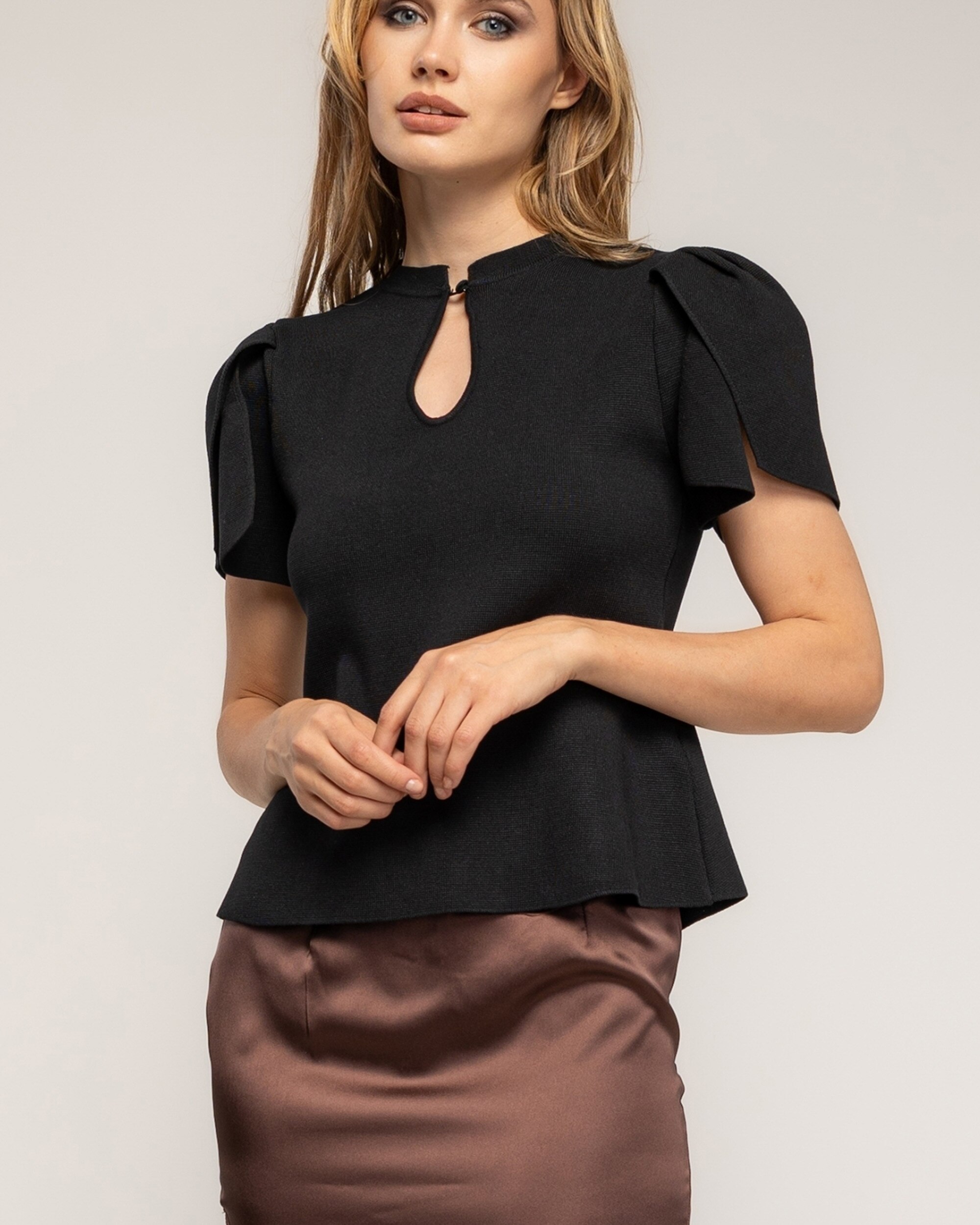 Jersey de mujer de punto fino con pliegues en los hombros - Tantra - Negro Negro-3