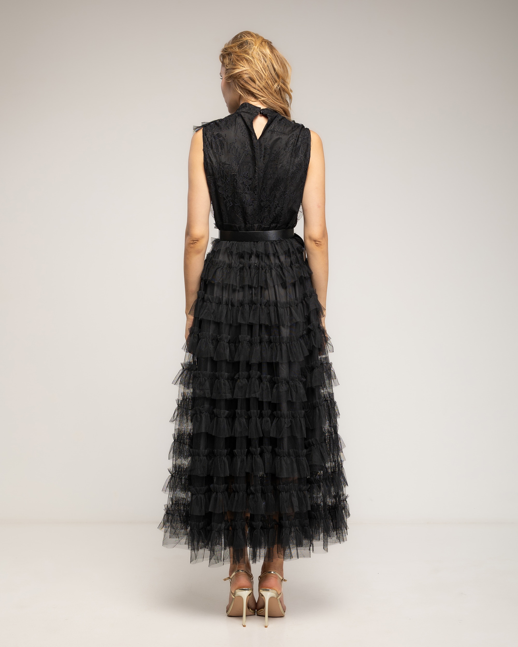 Vestido maxi de con falda de volantes y encaje y cuerpo con pedreria - Tantra - Negro Negro-2
