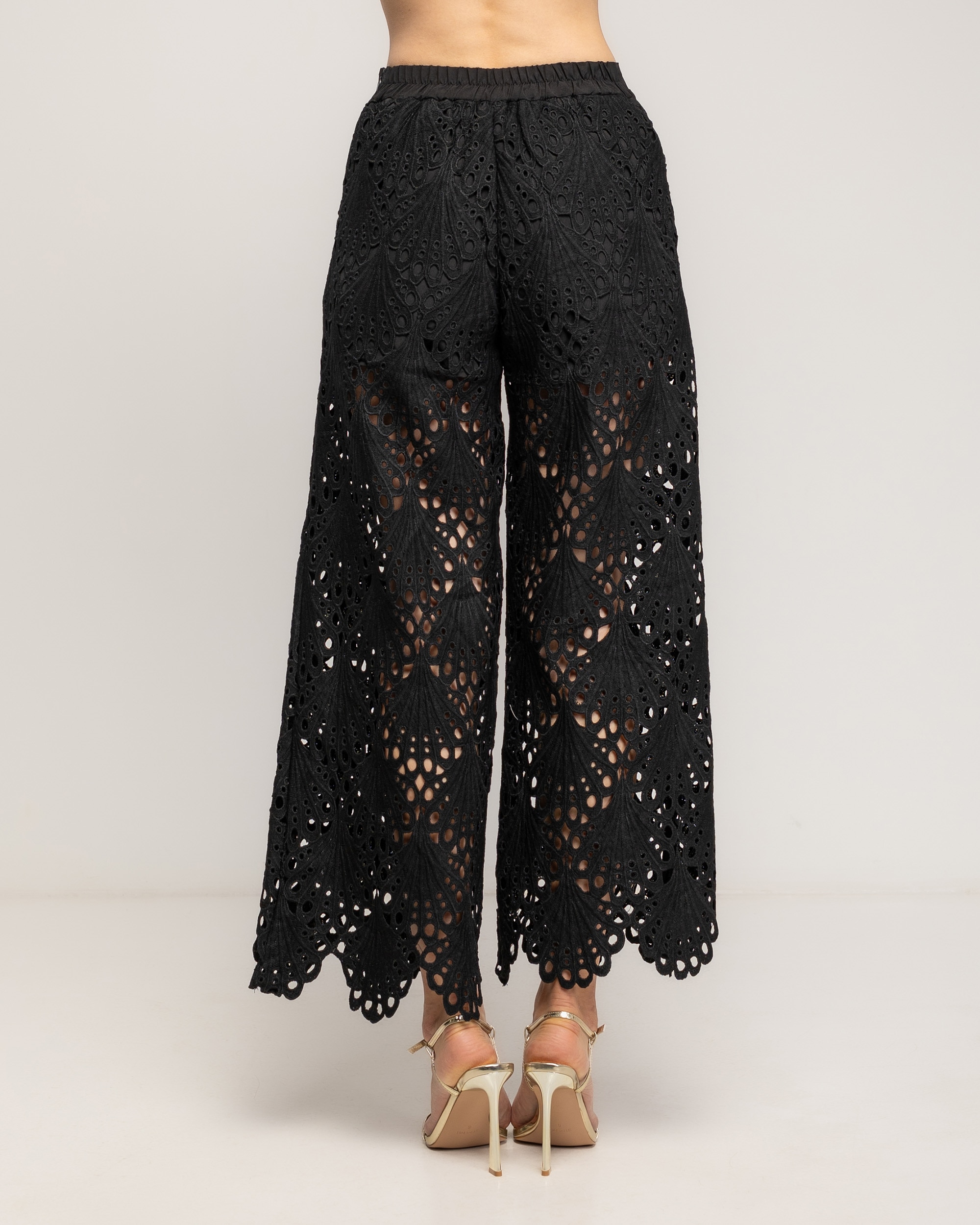 Pantalon de mujer de guipur cropped con bolsillos - Tantra - Negro Negro-3