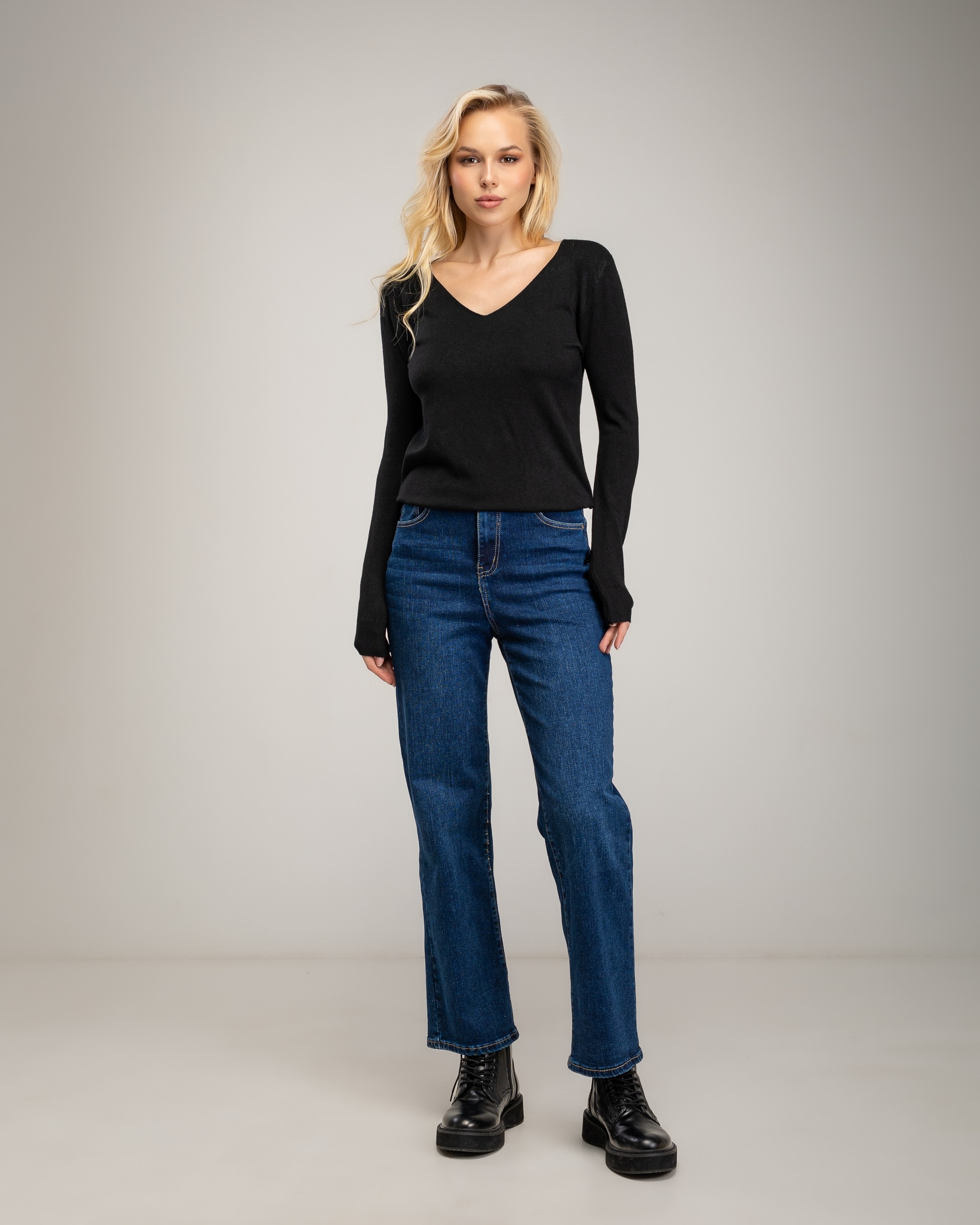 Jersey de punto fino de mujer con cuello pico - Tantra - Negro Negro-4