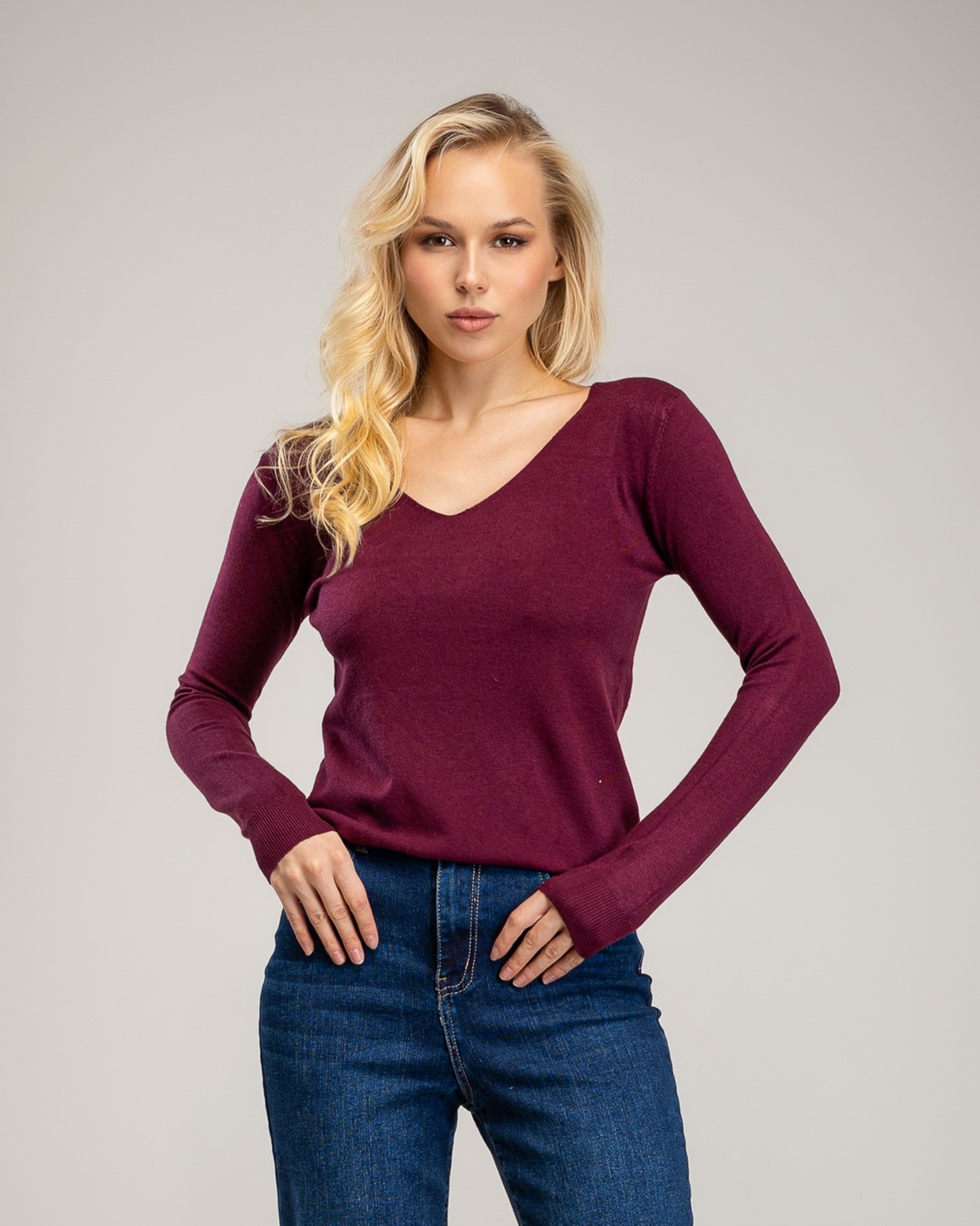 Jersey de punto fino de mujer con cuello pico - Tantra - Burdeos Burdeos-1