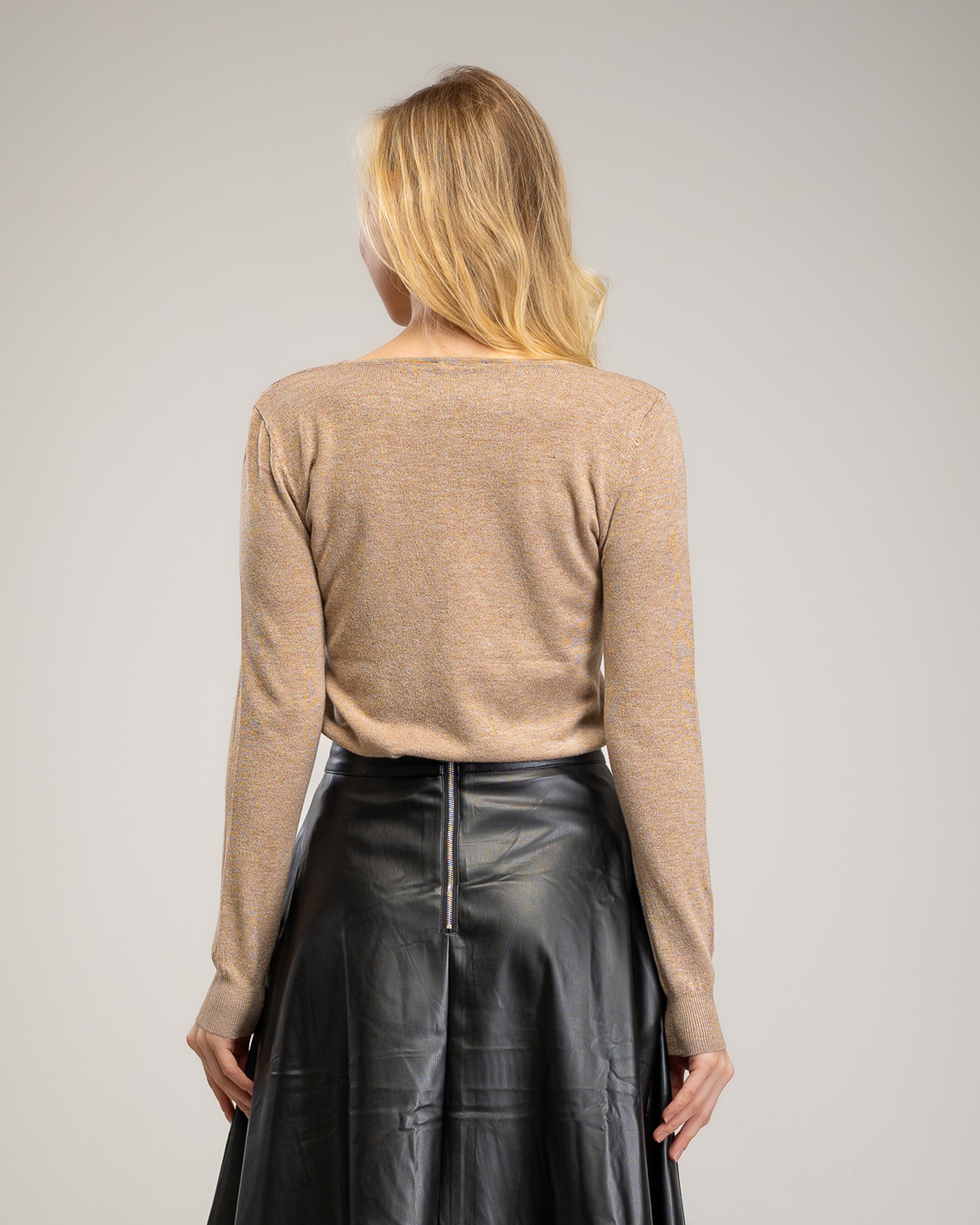 Jersey de punto fino de mujer con cuello pico - Tantra - Camel Camel-2