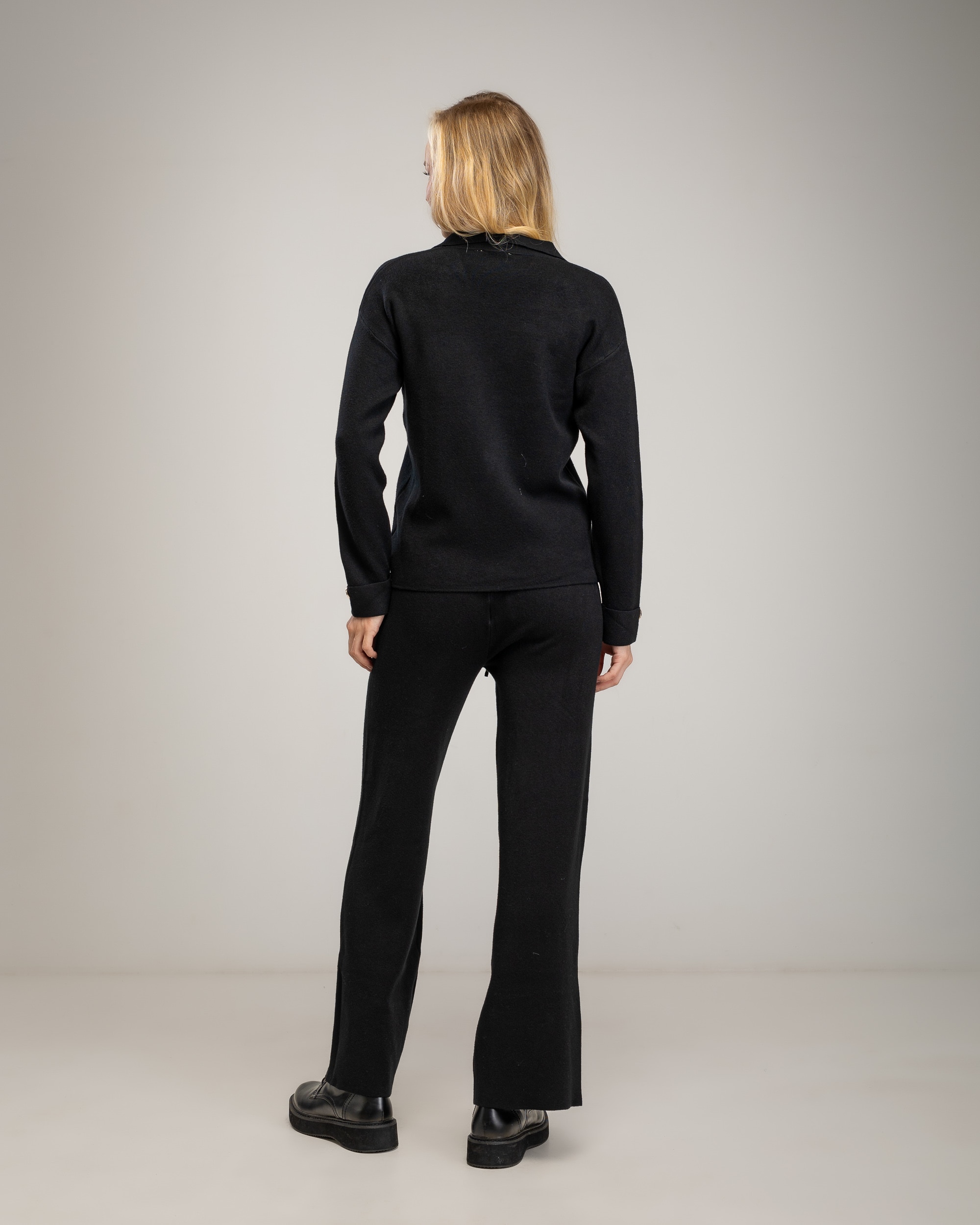 Conjunto de punto fino de mujer con jersey de cuello tipo polo y pantalon - Tantra - Negro Negro-2