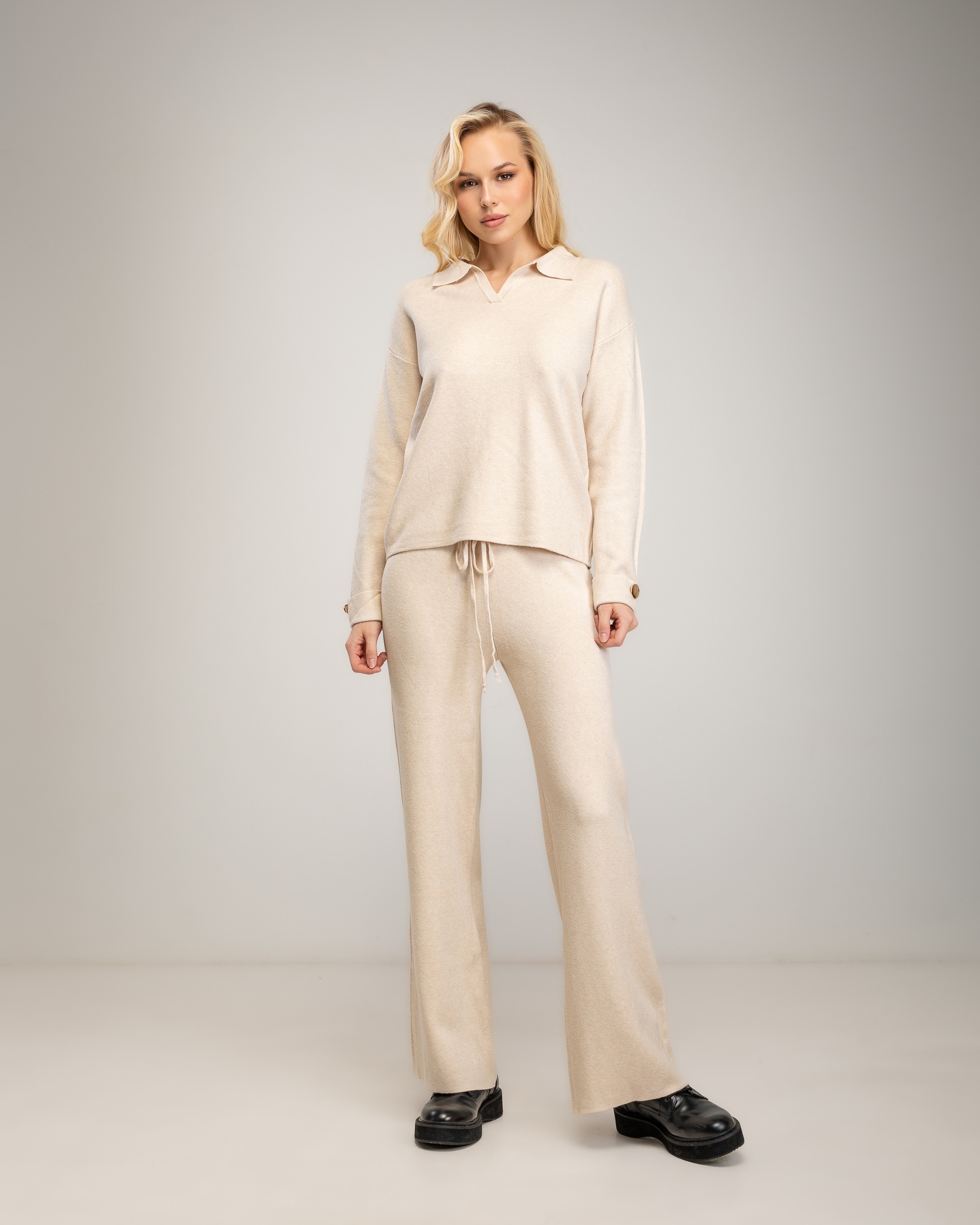 Conjunto de punto fino de mujer con jersey de cuello tipo polo y pantalon - Tantra - Crudo Crudo-1