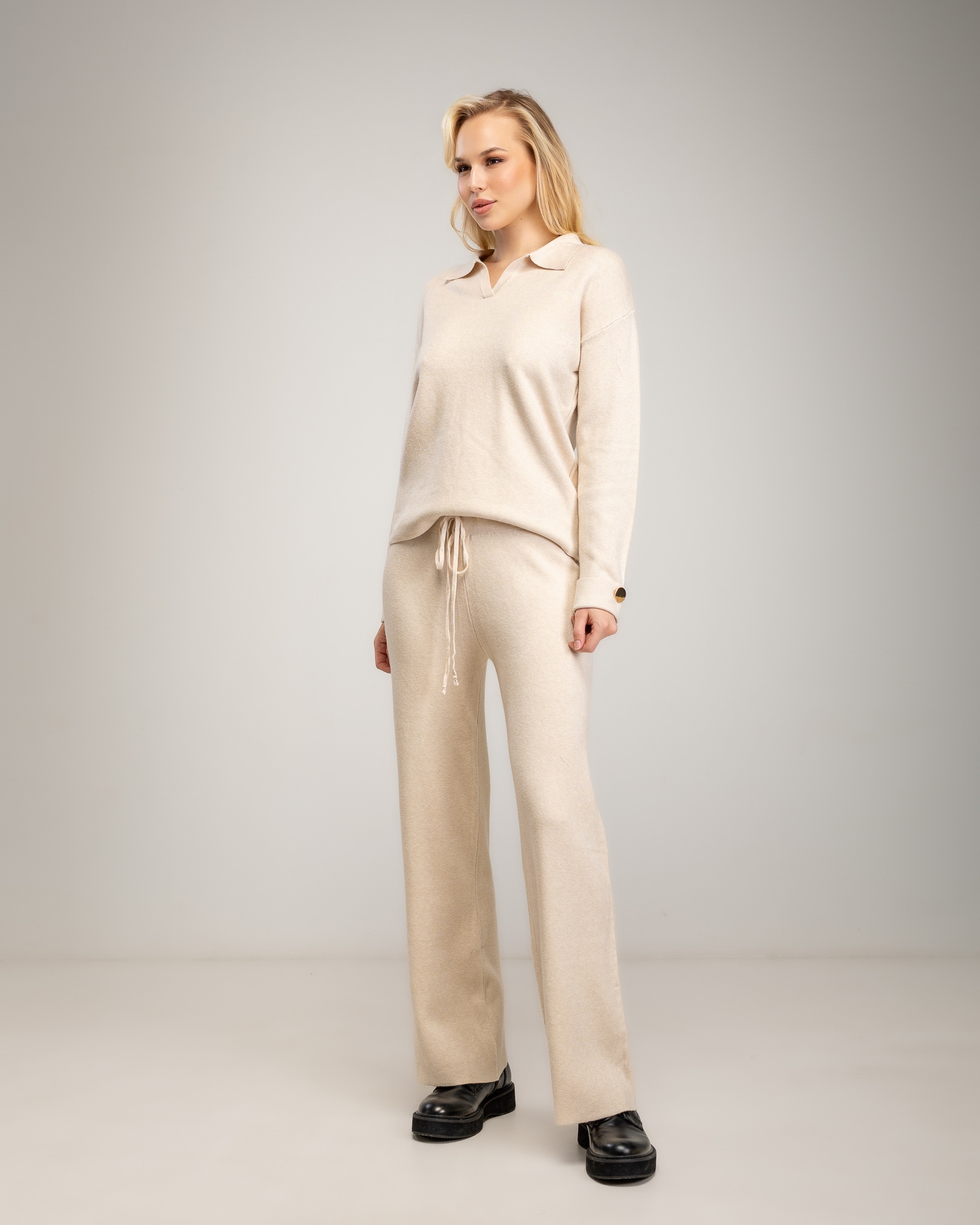 Conjunto de punto fino de mujer con jersey de cuello tipo polo y pantalon - Tantra - Crudo Crudo-4