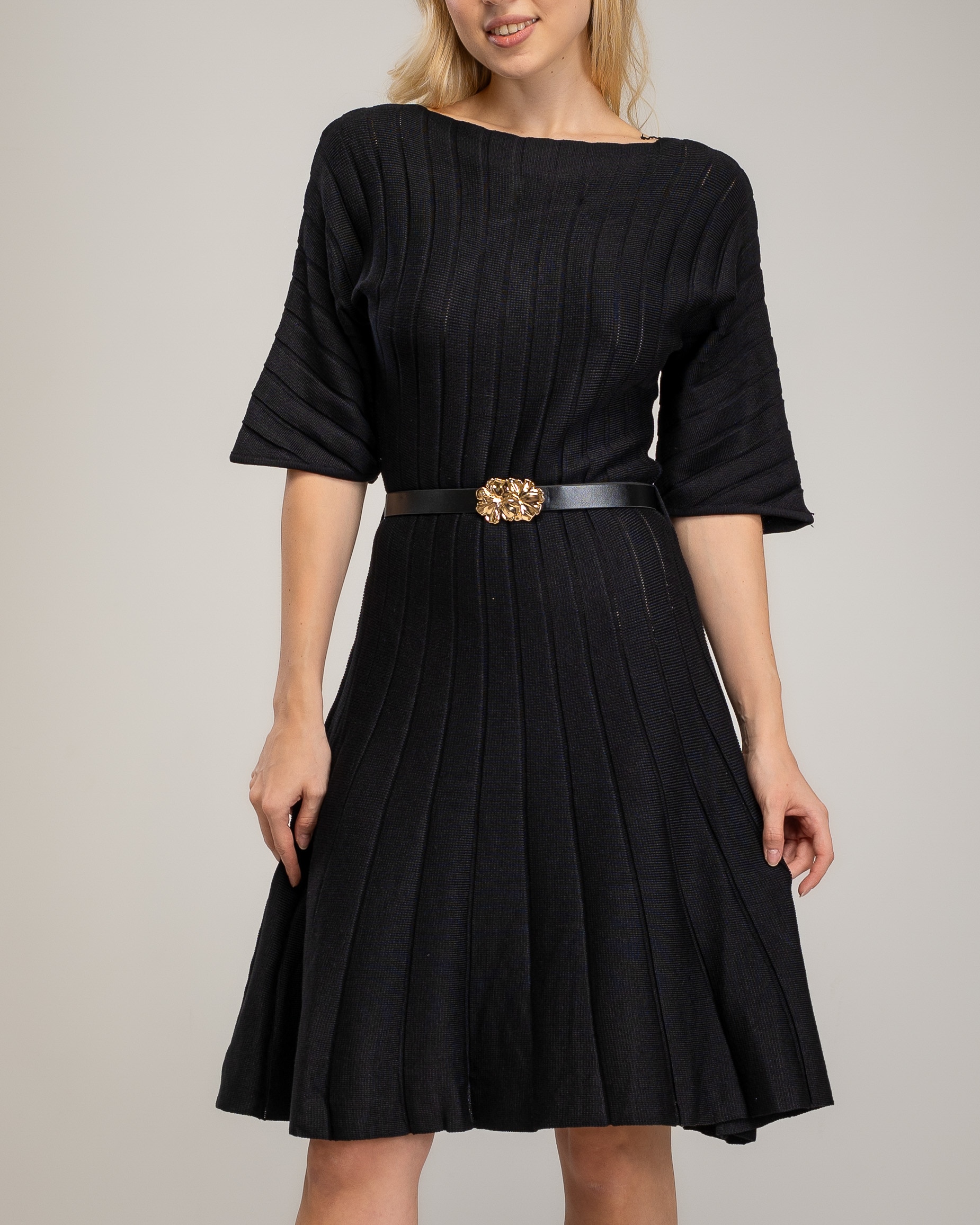 Vestido de punto fino con cuello barco y mangas tipo murcielago - Tantra - Negro Negro-3