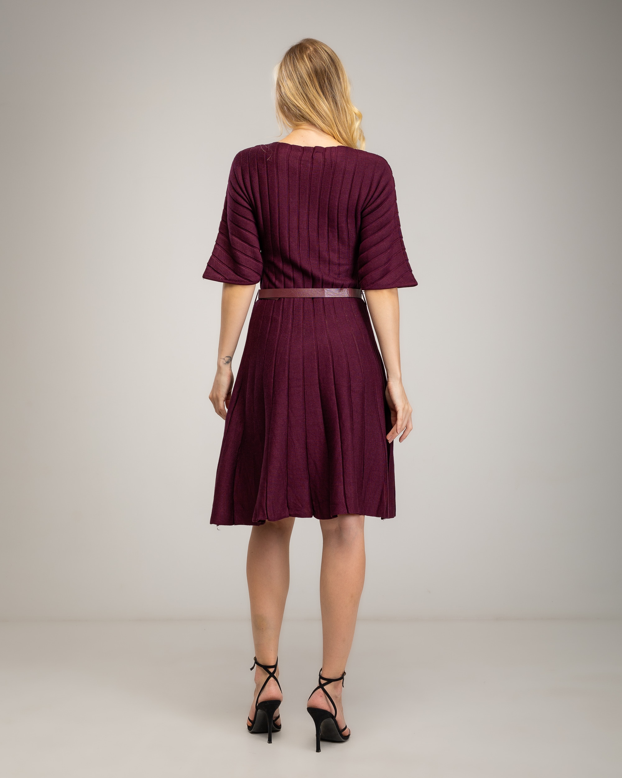 Vestido de punto fino con cuello barco y mangas tipo murcielago - Tantra - Burdeos Burdeos-2