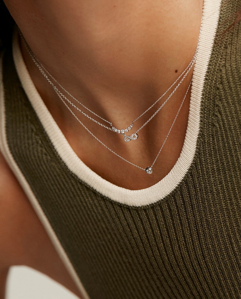 Imagen 3 de Collar de oro blanco de 18k con diamantes - Plata Plata