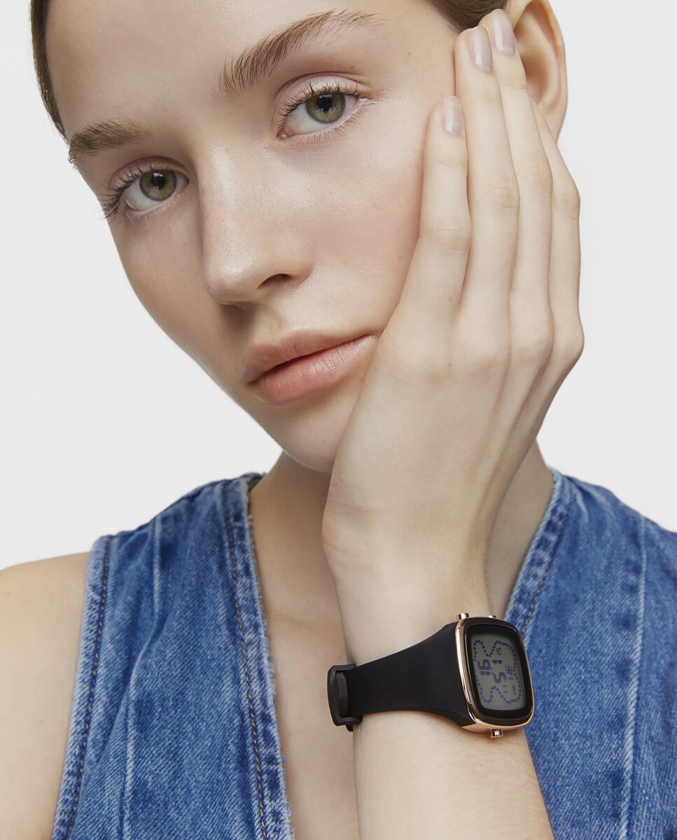 Reloj de mujer B-Time digital con correa de silicona negra Negro-5